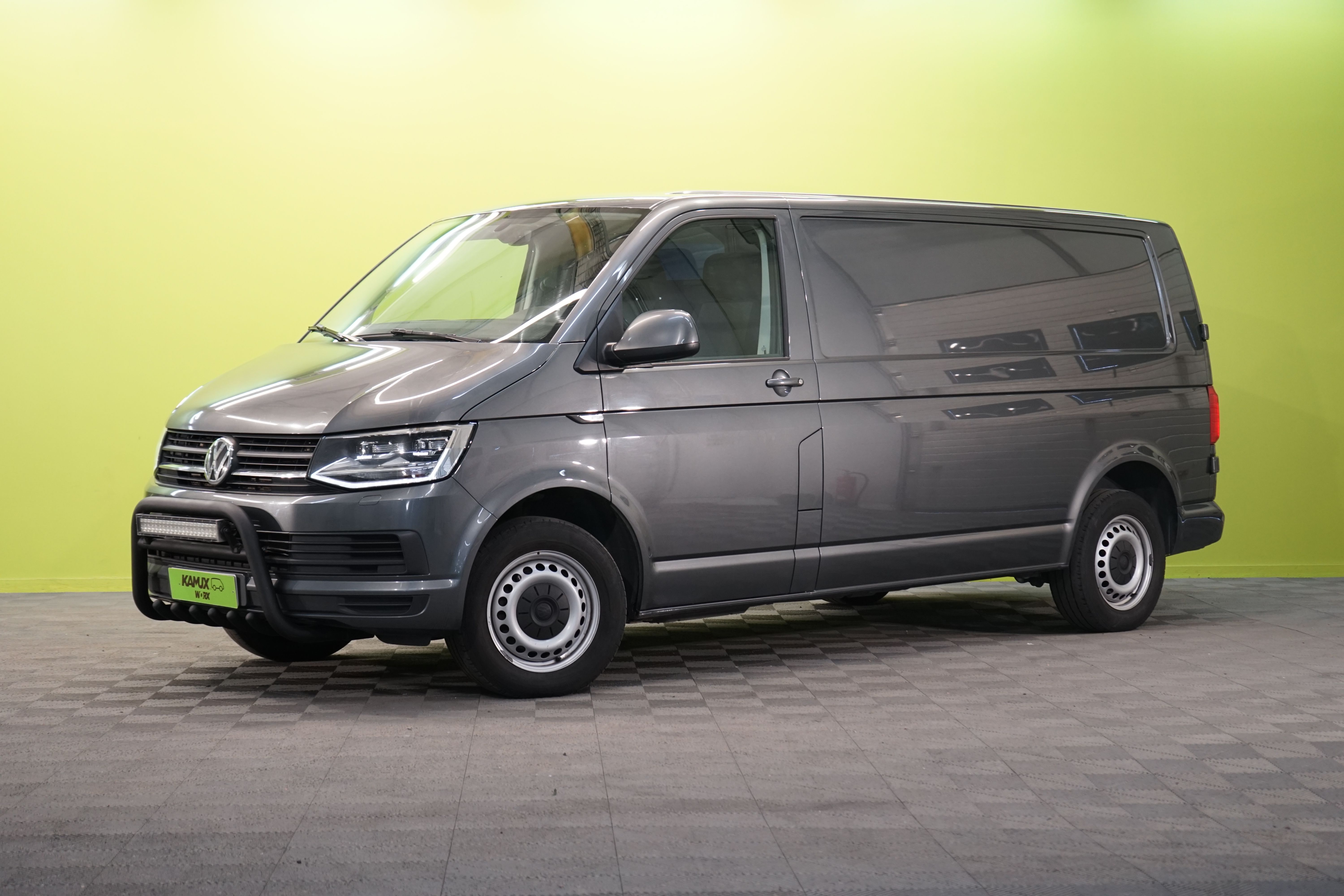 Volkswagen Transporter 2019, kuva 6/12