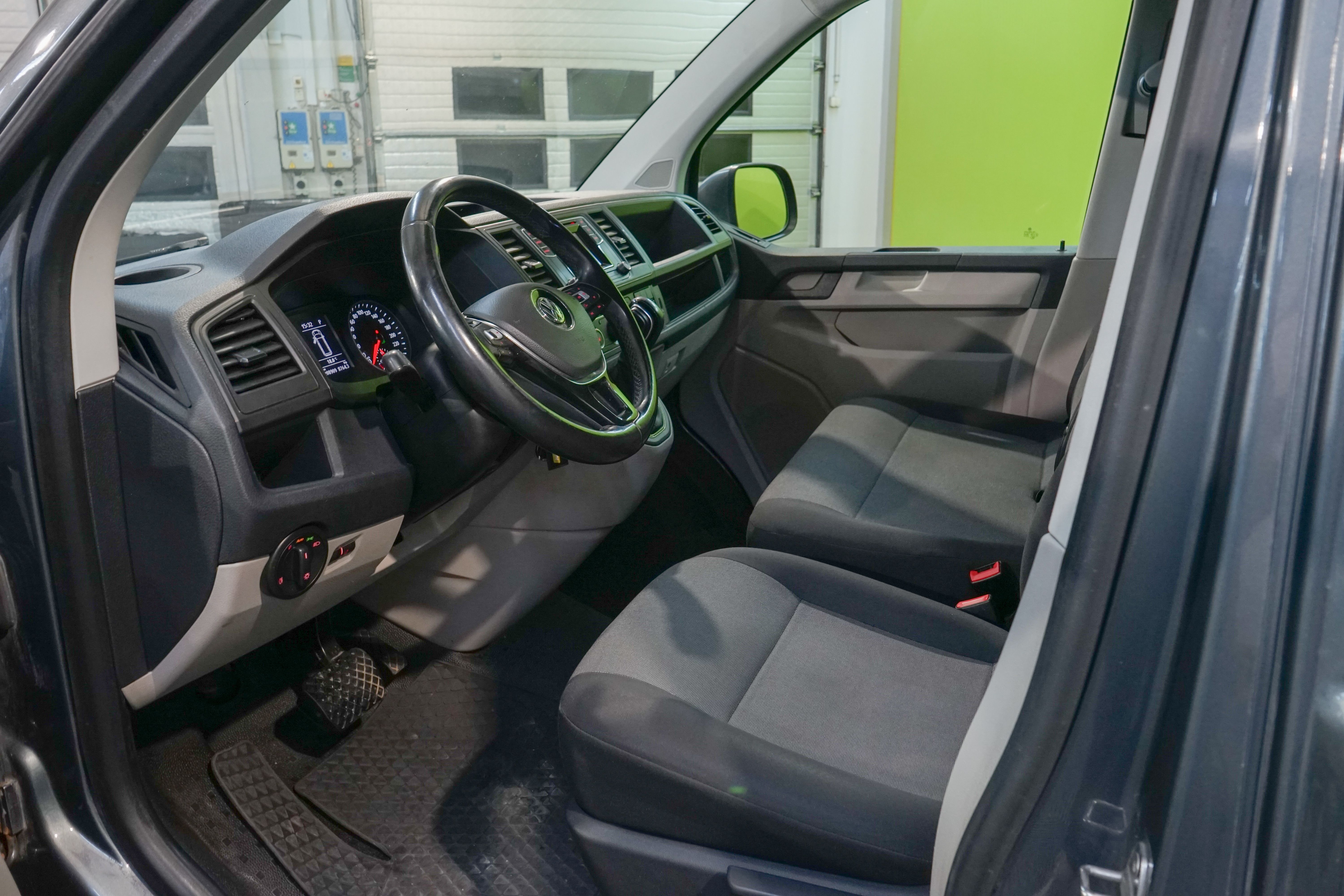 Volkswagen Transporter 2019, kuva 7/12