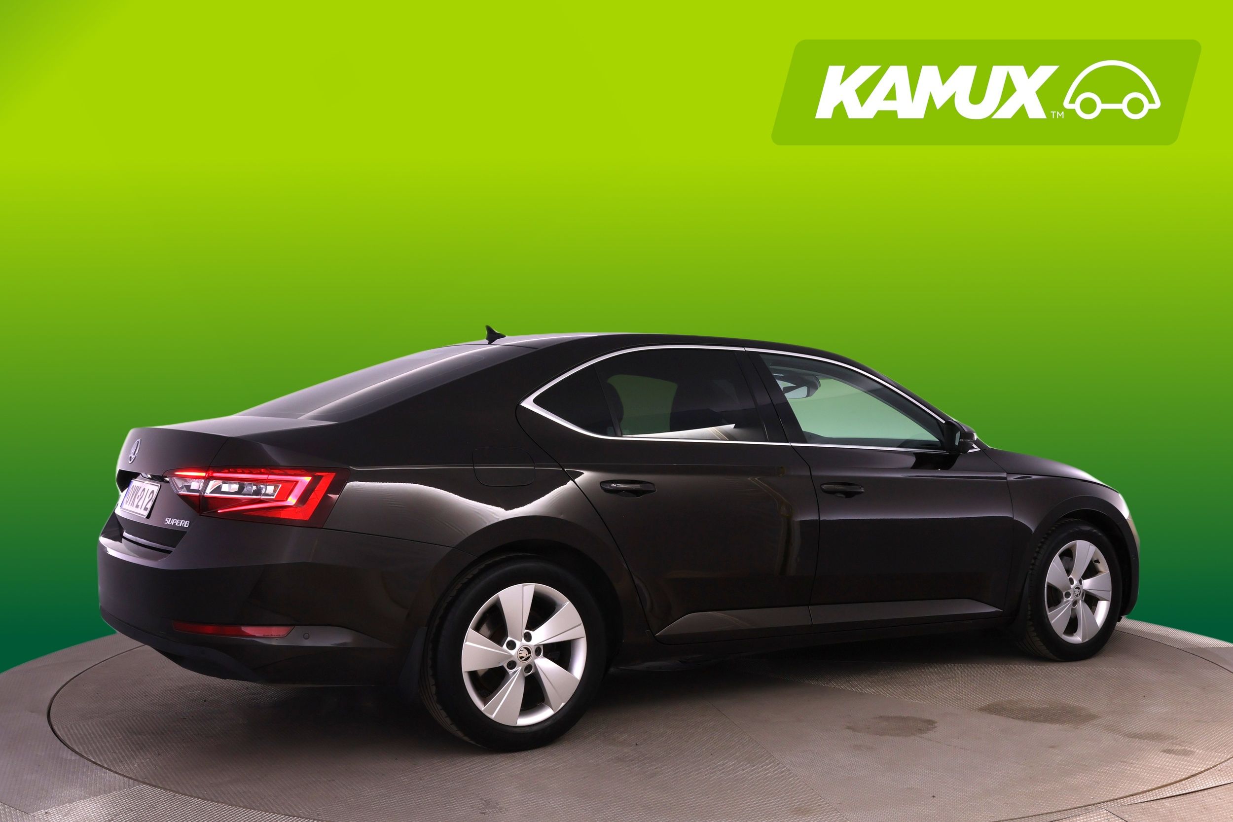 Skoda Superb 2016, kuva 2/31