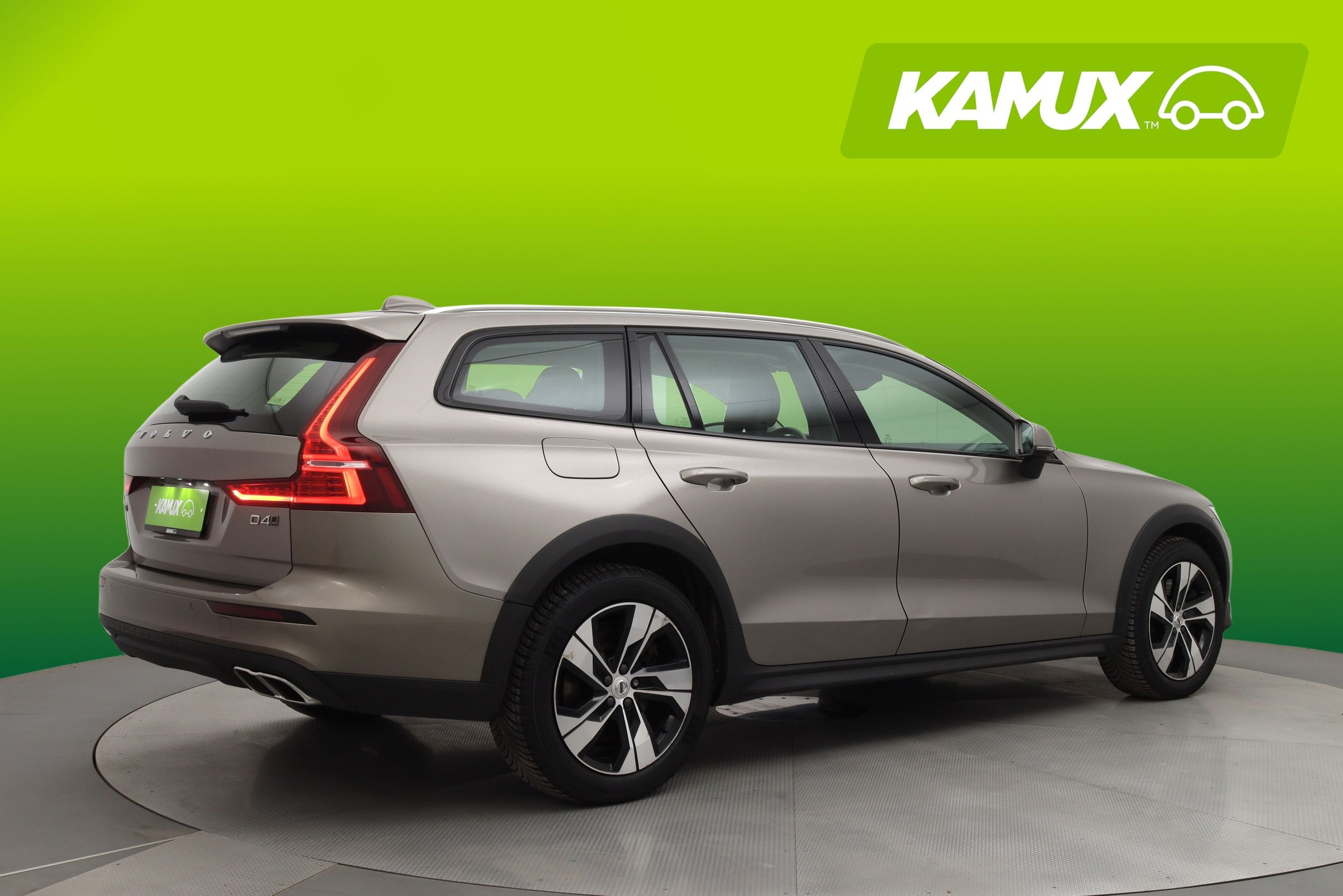 Volvo V60 Cross Country D4 AWD aut 2020, kuva 2/24