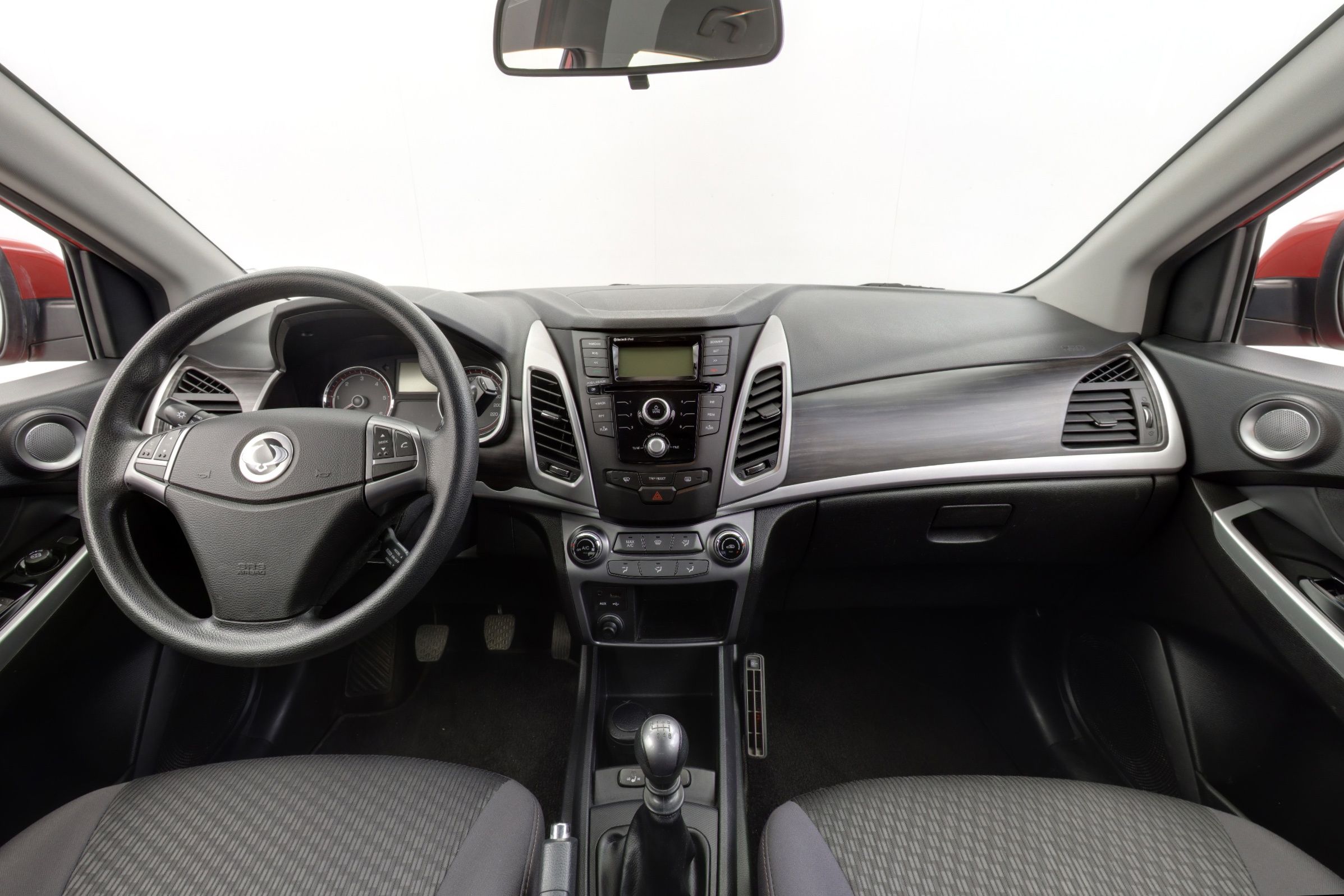 SsangYong Korando D20 AWD 6MT CRYSTAL 2015, kuva 7/24