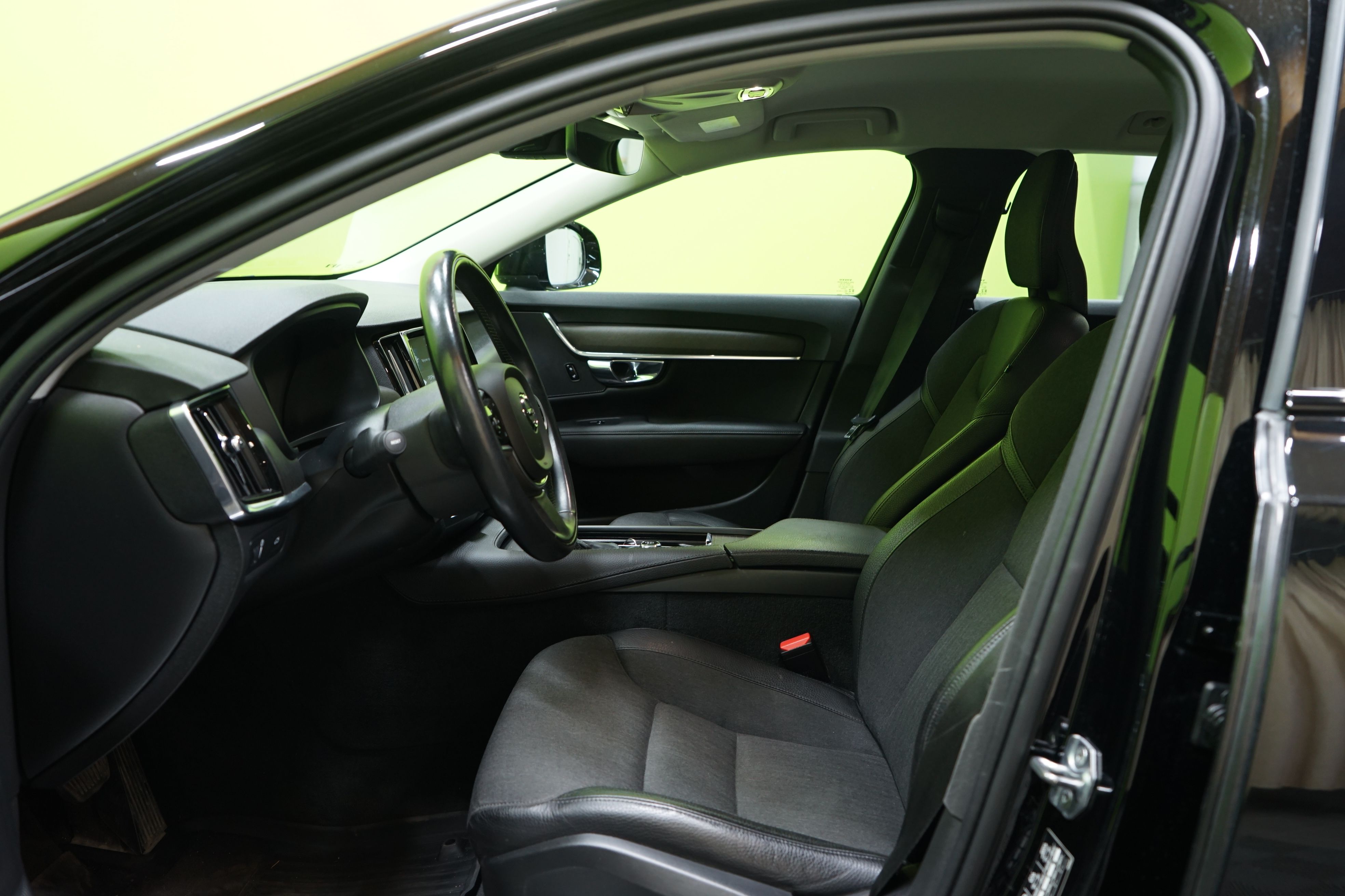 Volvo V90 Cross Country 2020, kuva 7/23