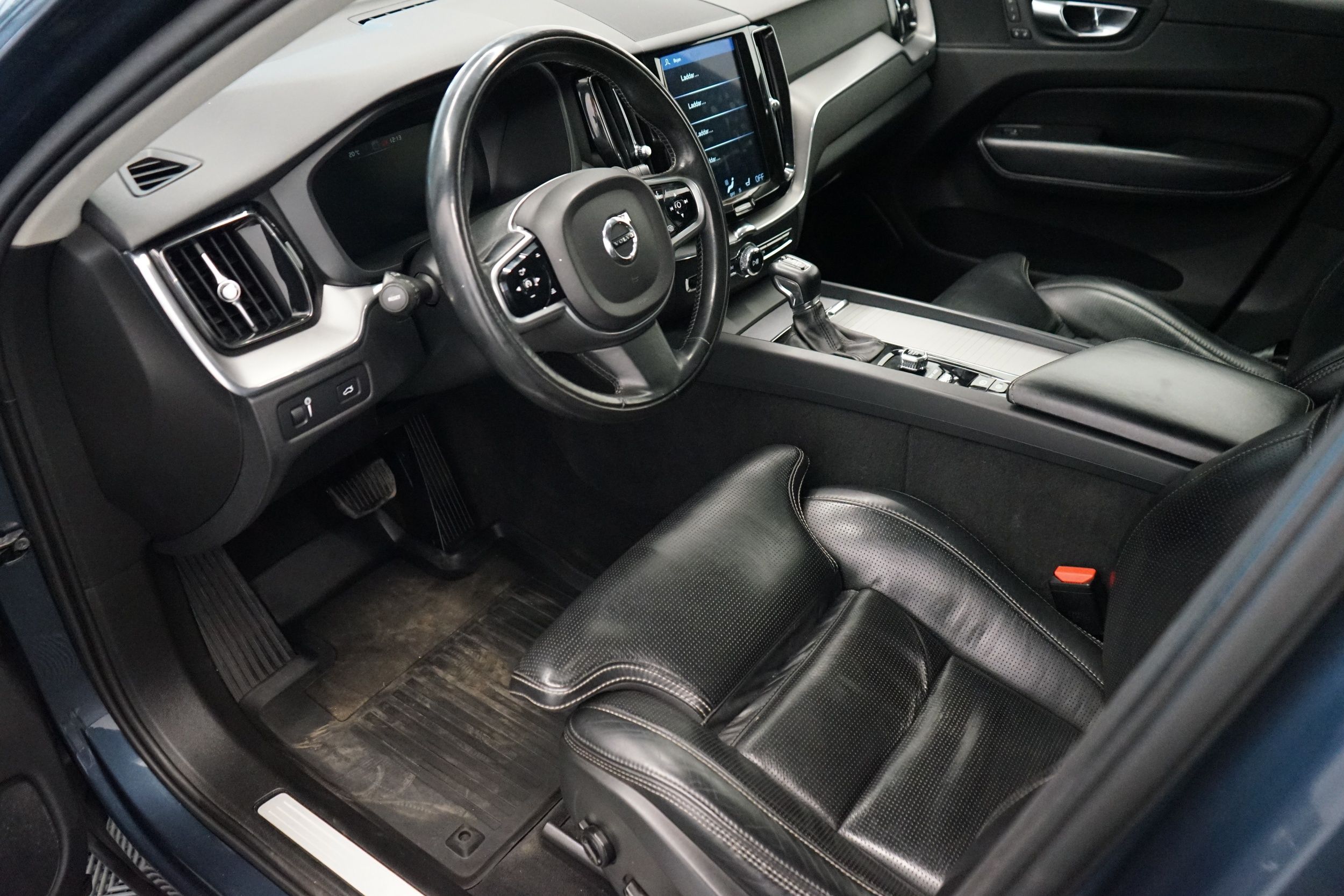 Volvo XC60 D5 AWD Inscription aut 2018, kuva 6/19