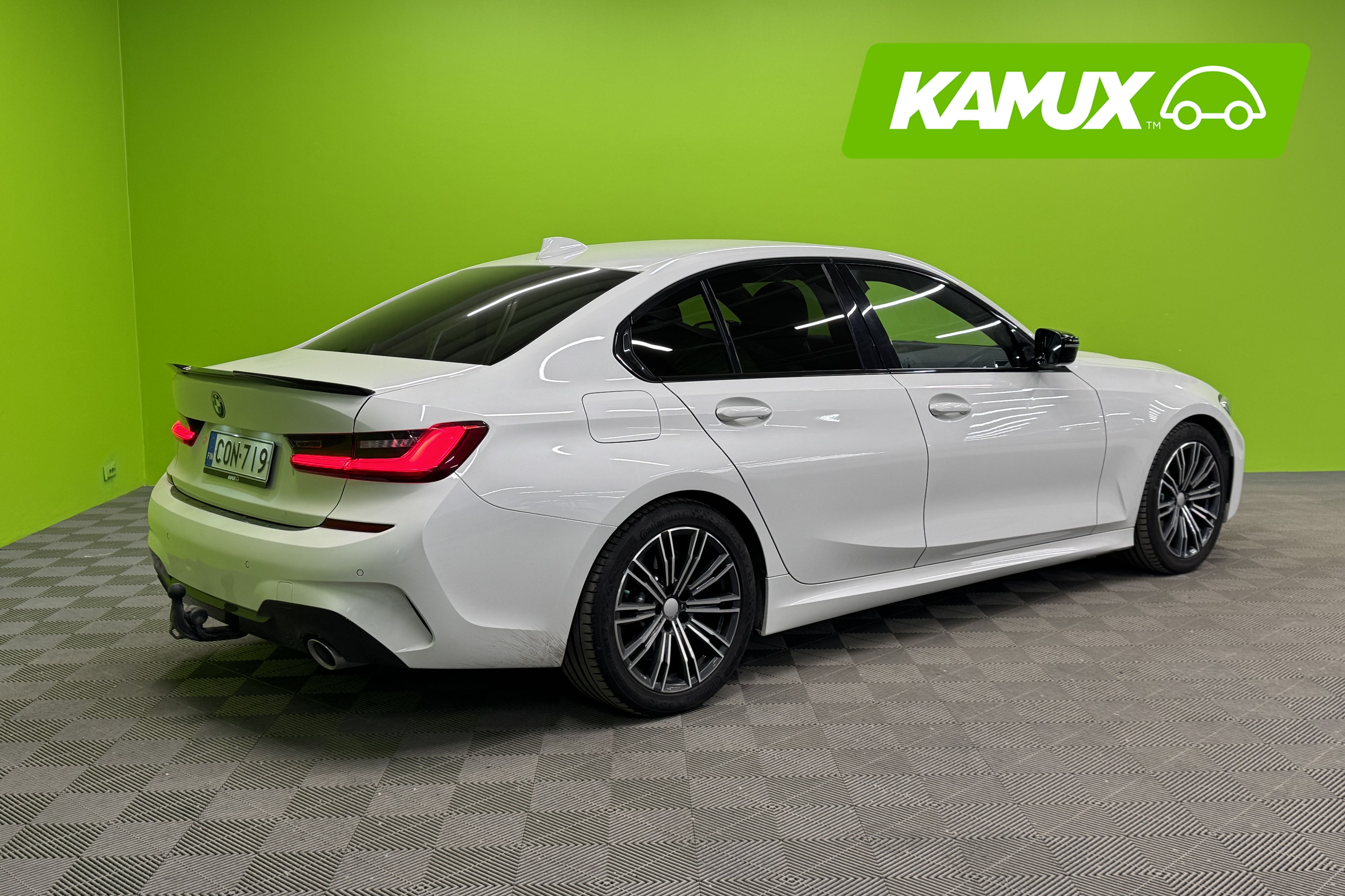 BMW 330 2020, kuva 2/25