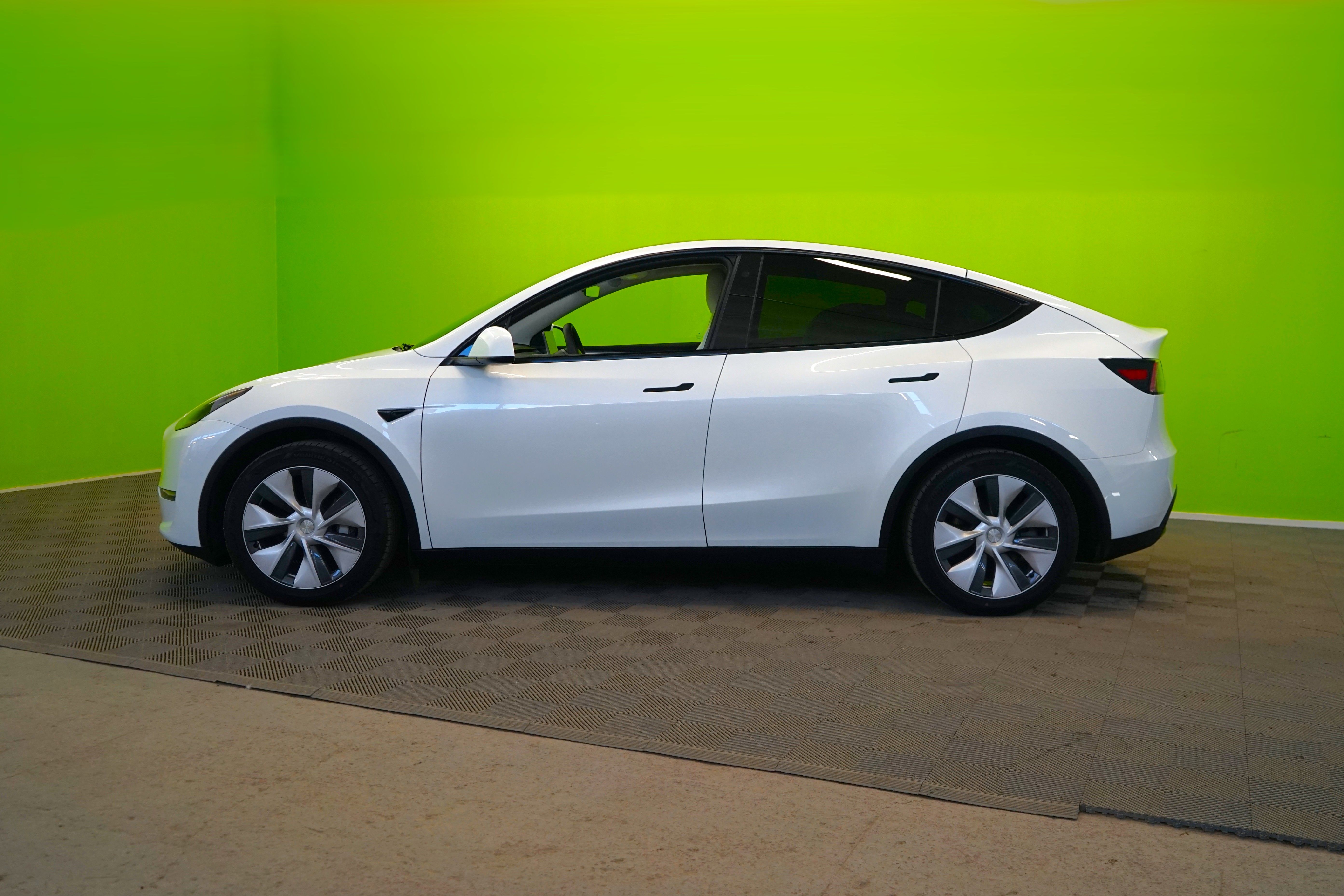 Tesla Model Y Long Range Dual AWD 2021, kuva 3/20