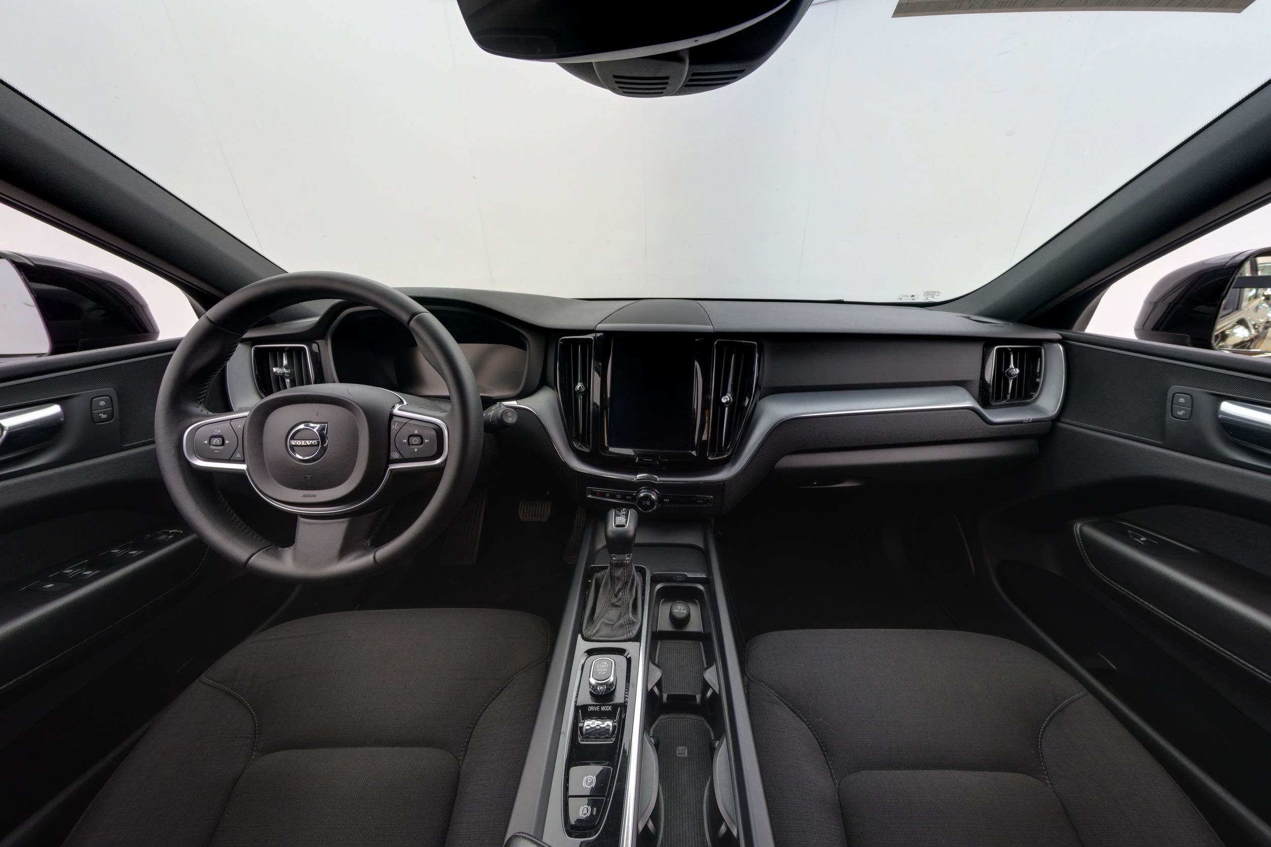 Volvo XC60 D4 Momentum aut 2019, kuva 7/23