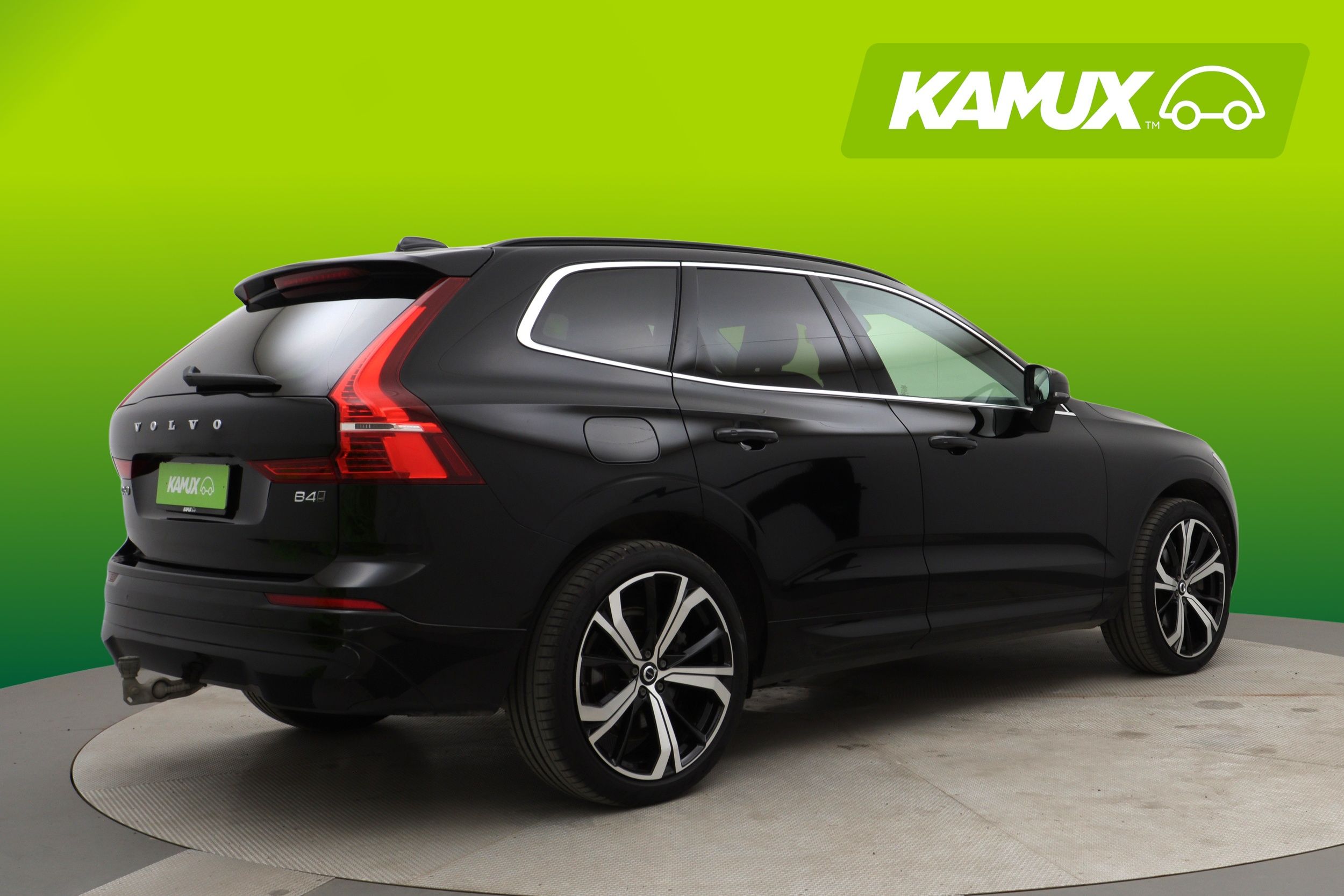 Volvo XC60 2023, photo 2/29