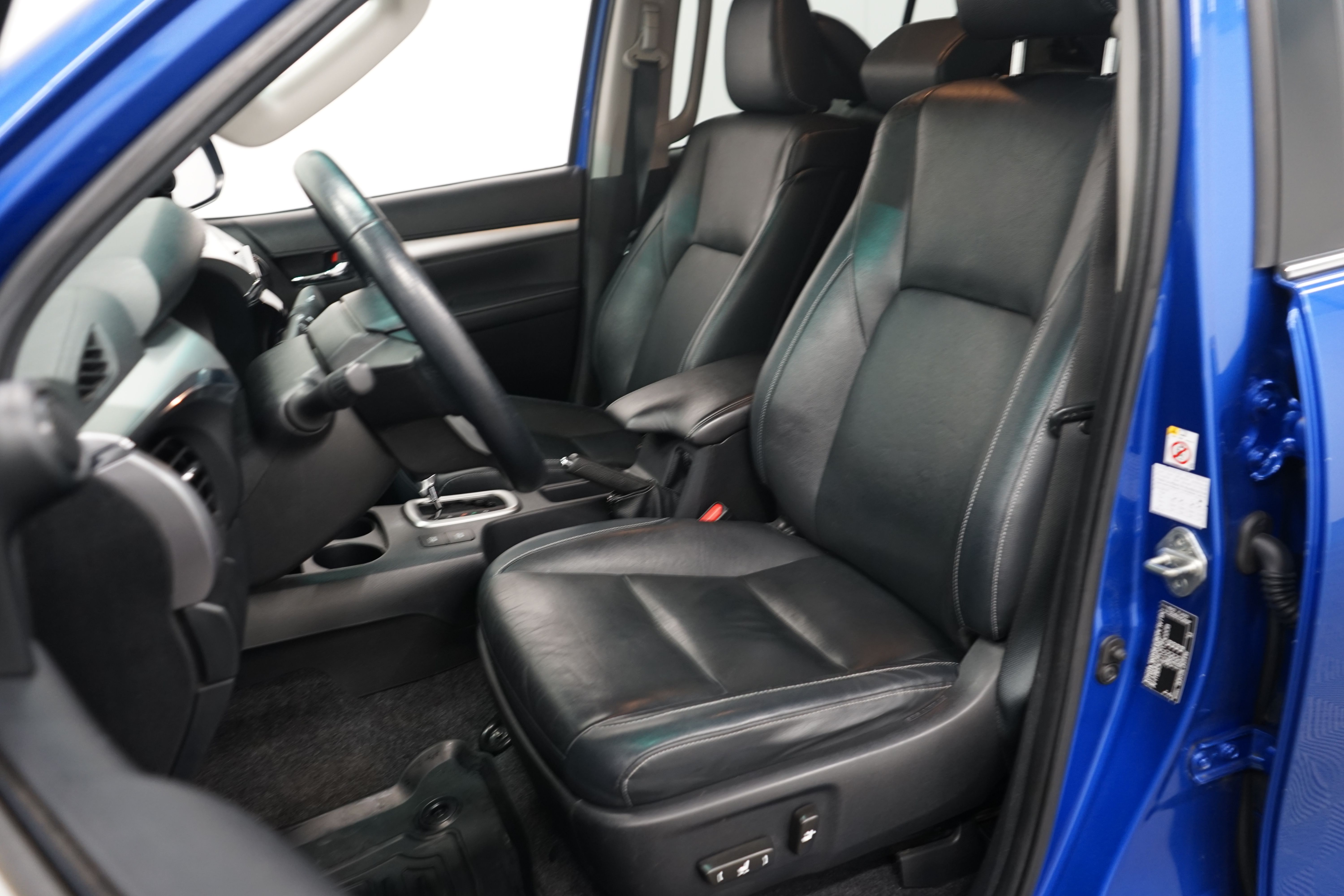 Toyota Hilux 2016, kuva 6/21