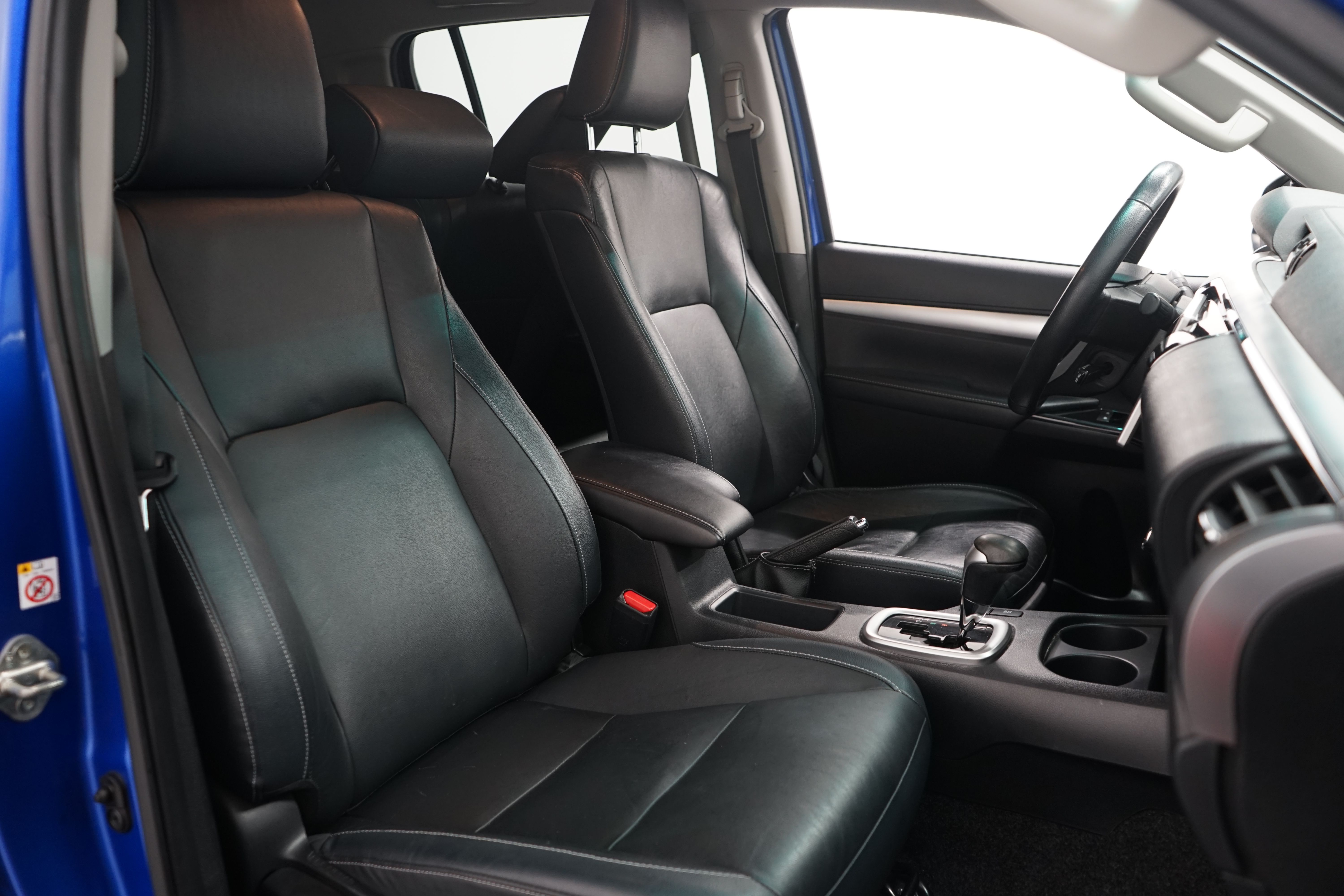 Toyota Hilux 2016, kuva 7/21