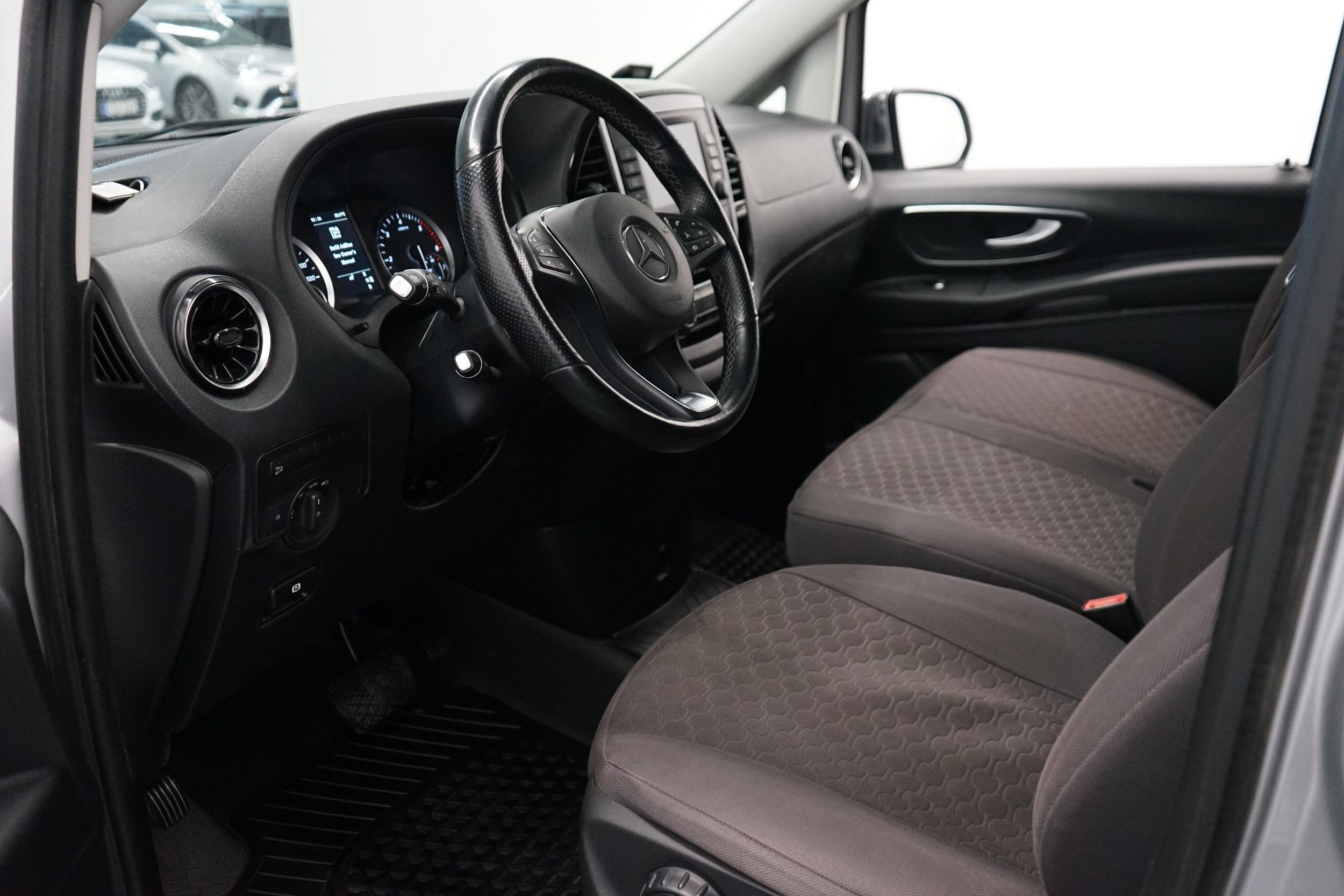 Mercedes-Benz Vito 2023, kuva 6/16