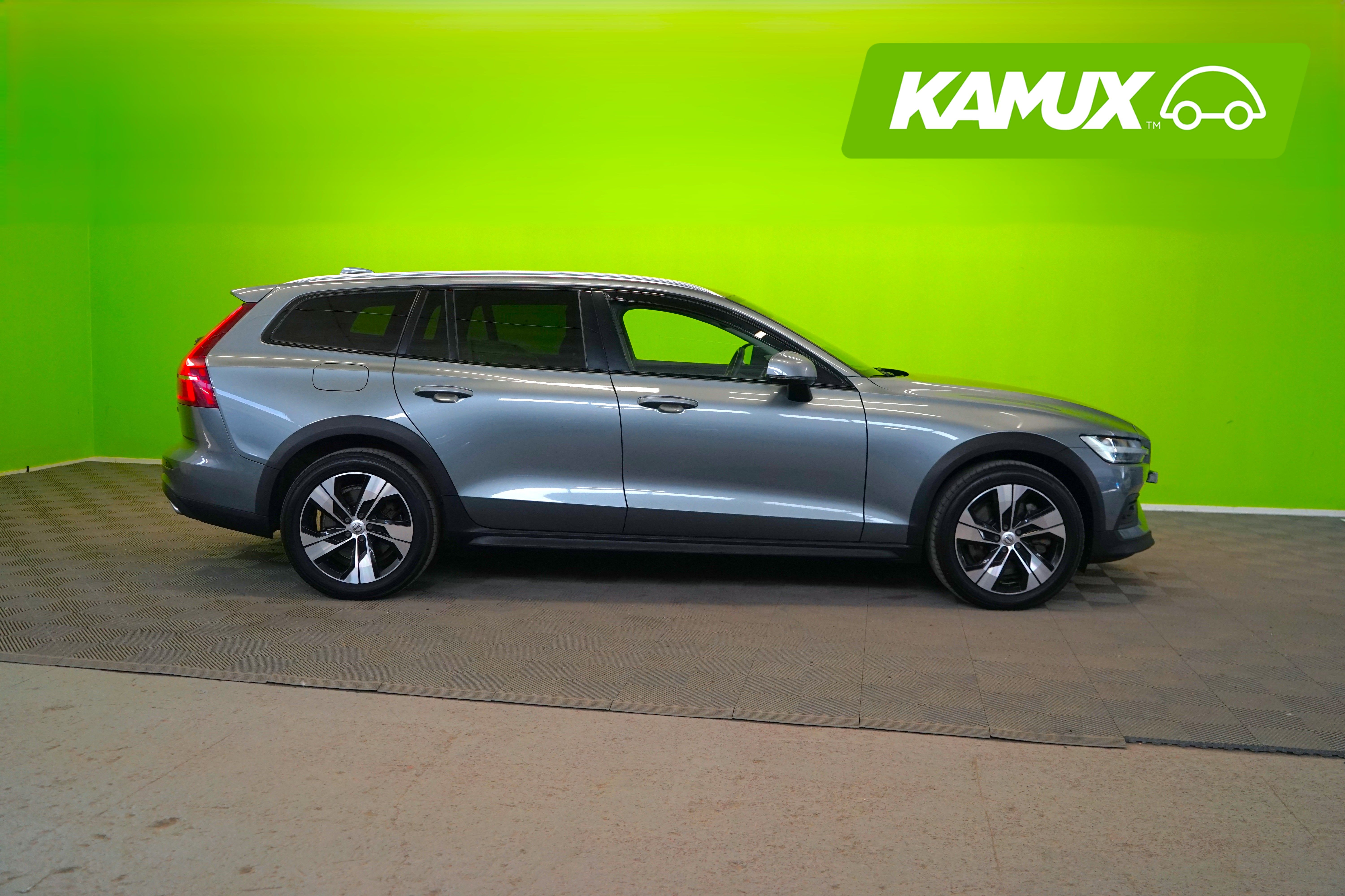 Volvo V60 Cross Country 2021, kuva 2/25