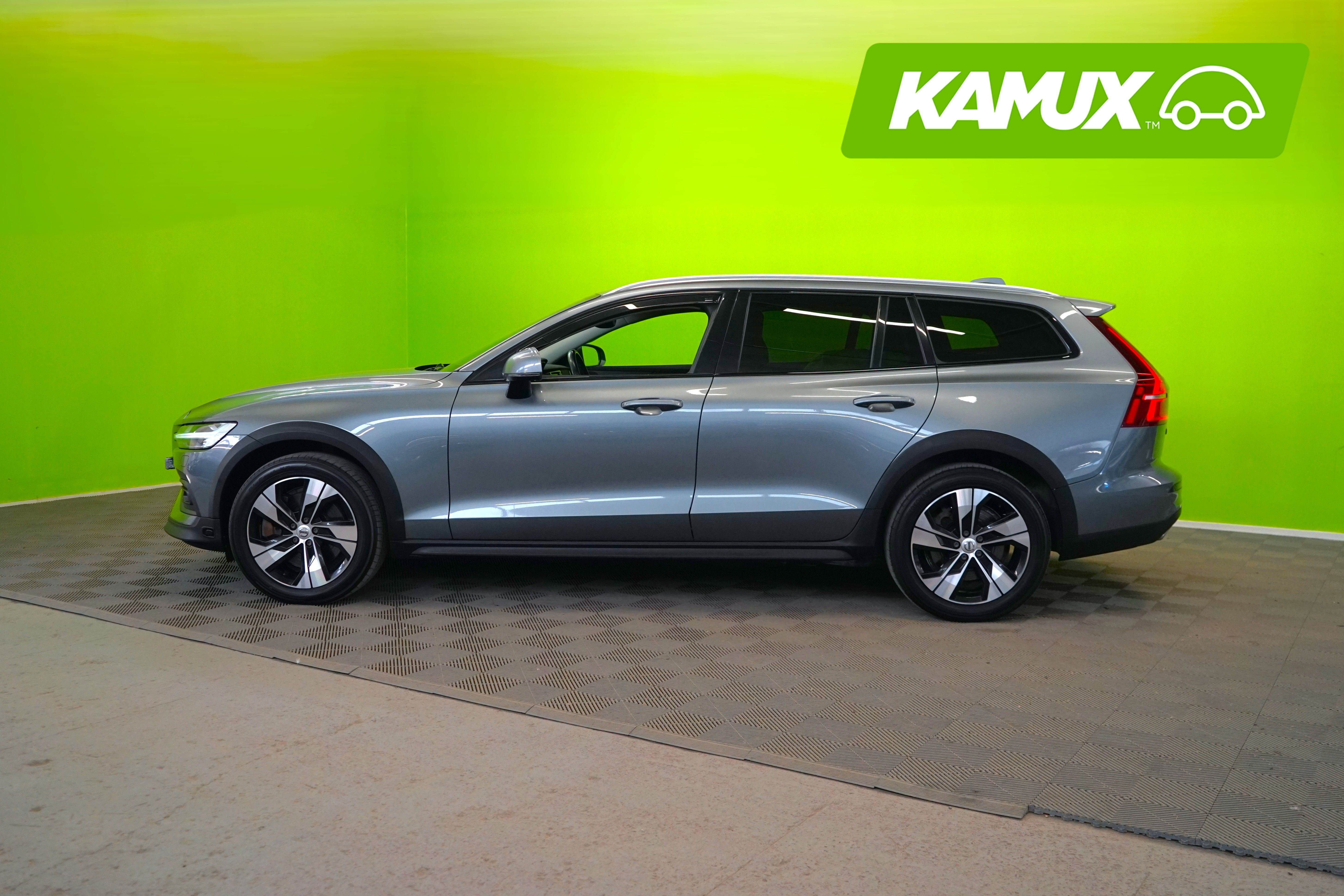 Volvo V60 Cross Country 2021, kuva 3/25