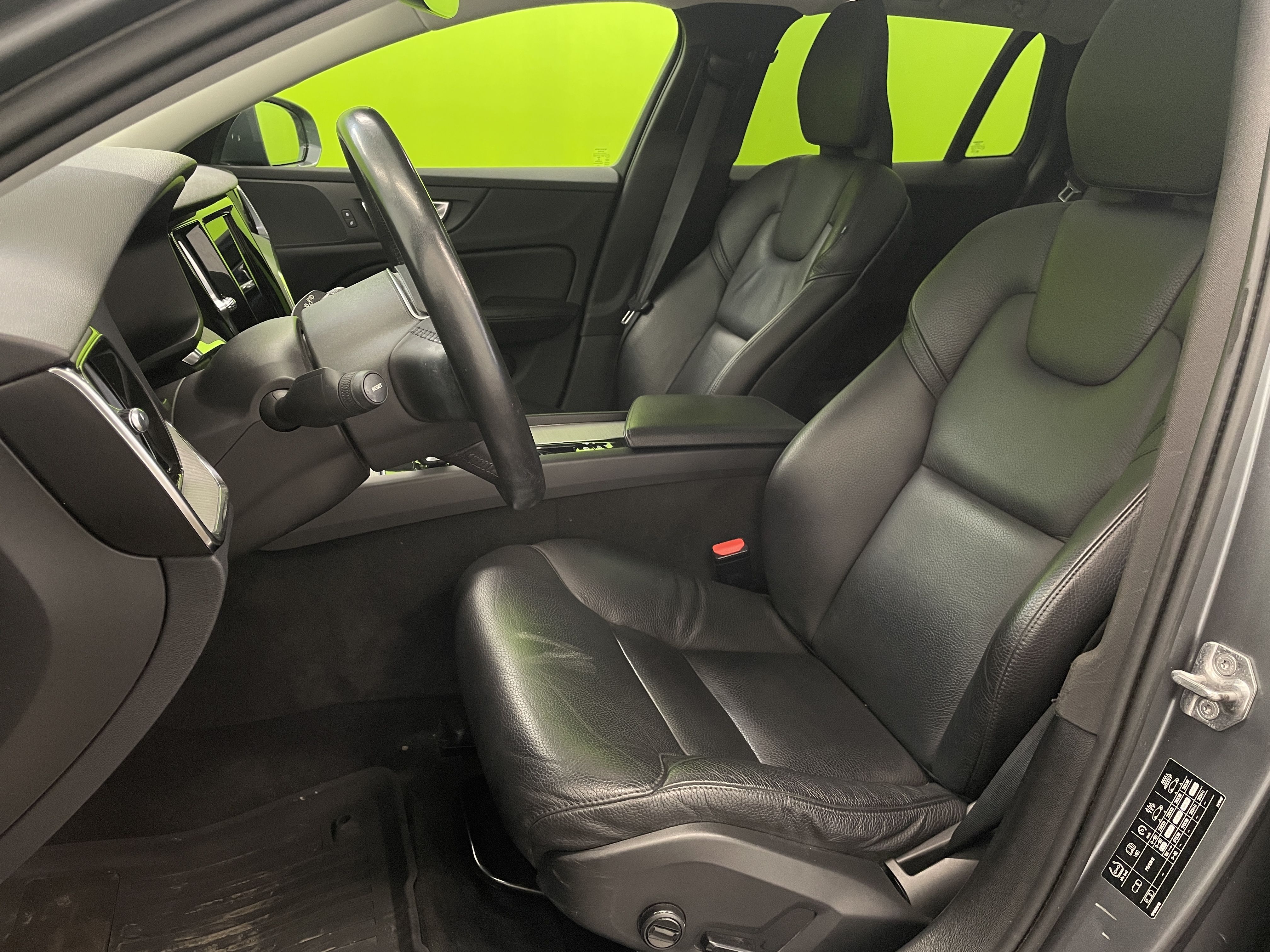 Volvo V60 Cross Country 2021, kuva 6/25