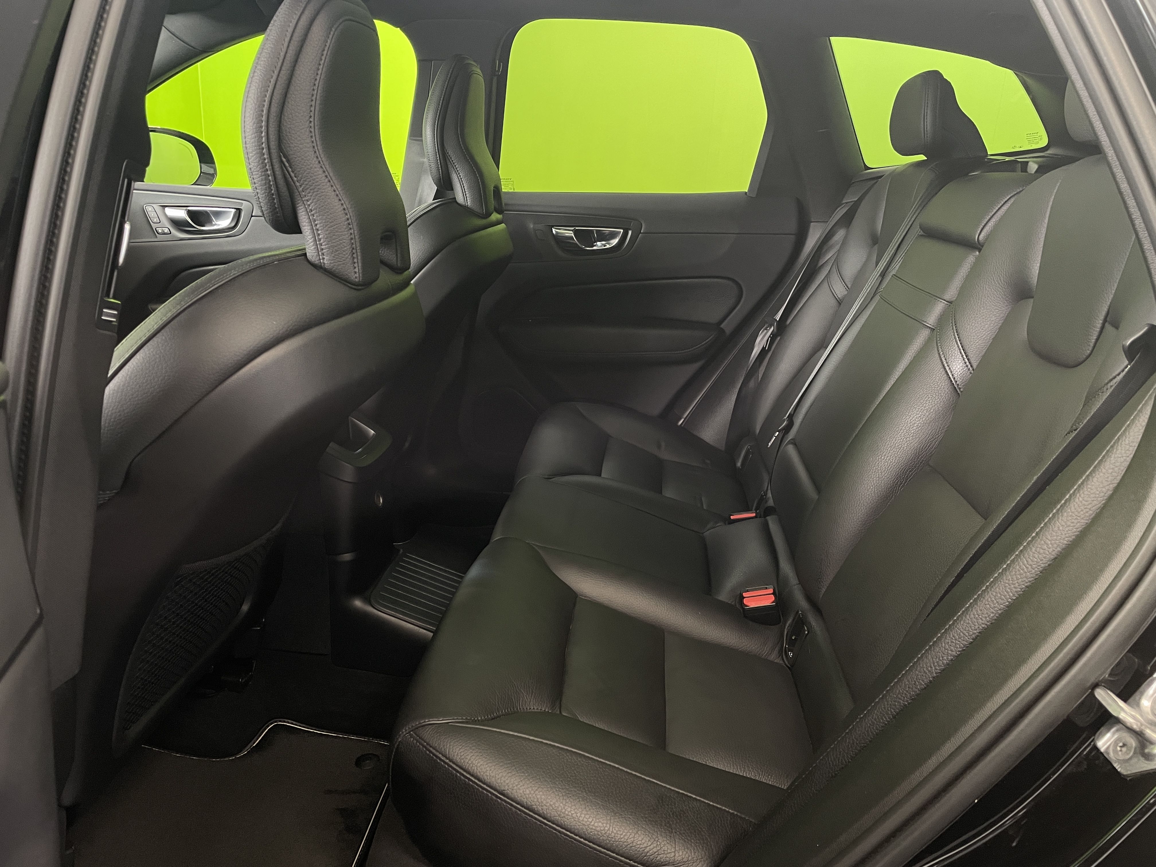 Volvo XC60 T8 TwE AWD R-Design aut 2020, kuva 7/25