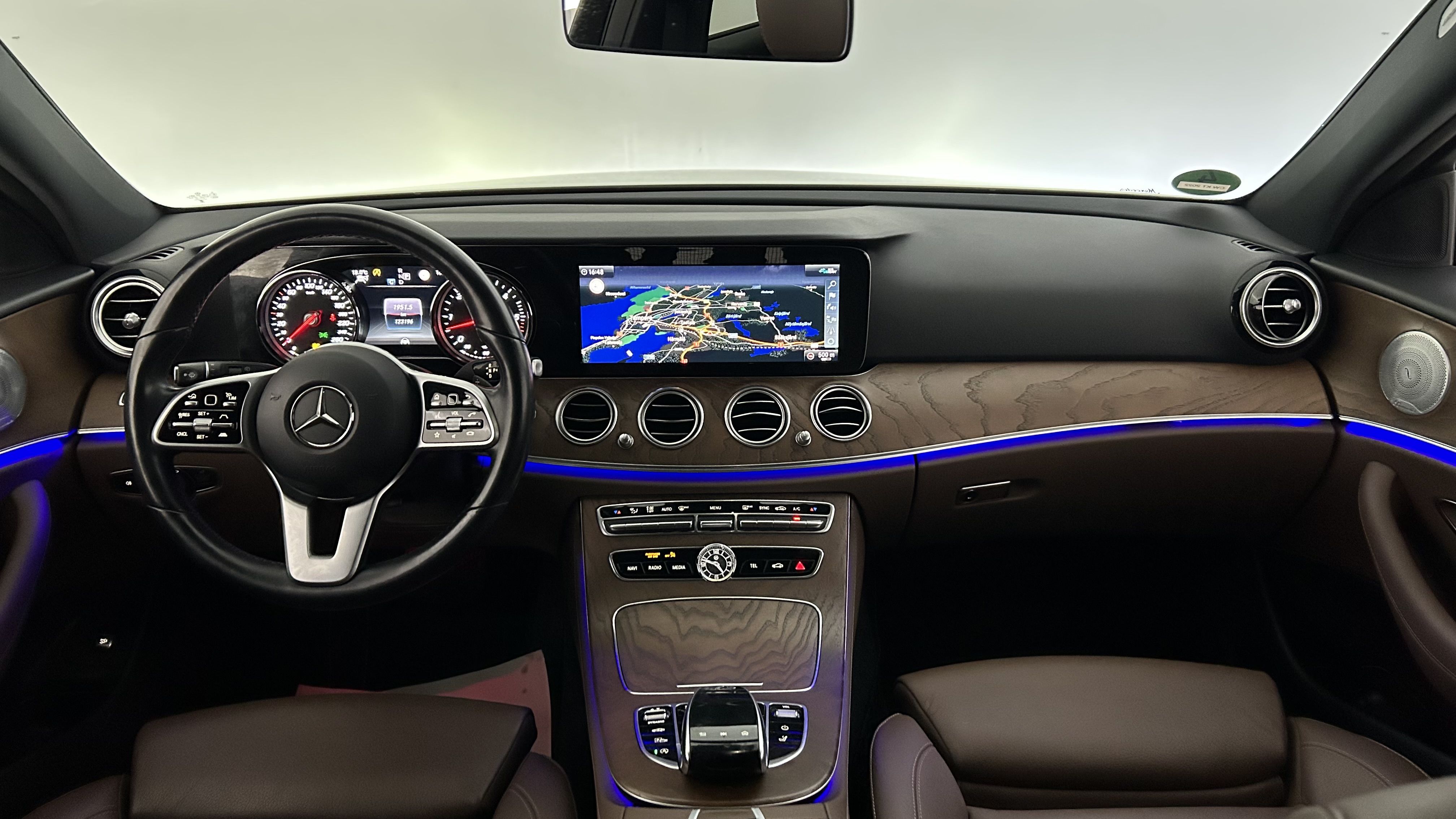 Mercedes-Benz E 400 T d AMG Line 4Matic 2019, kuva 7/30