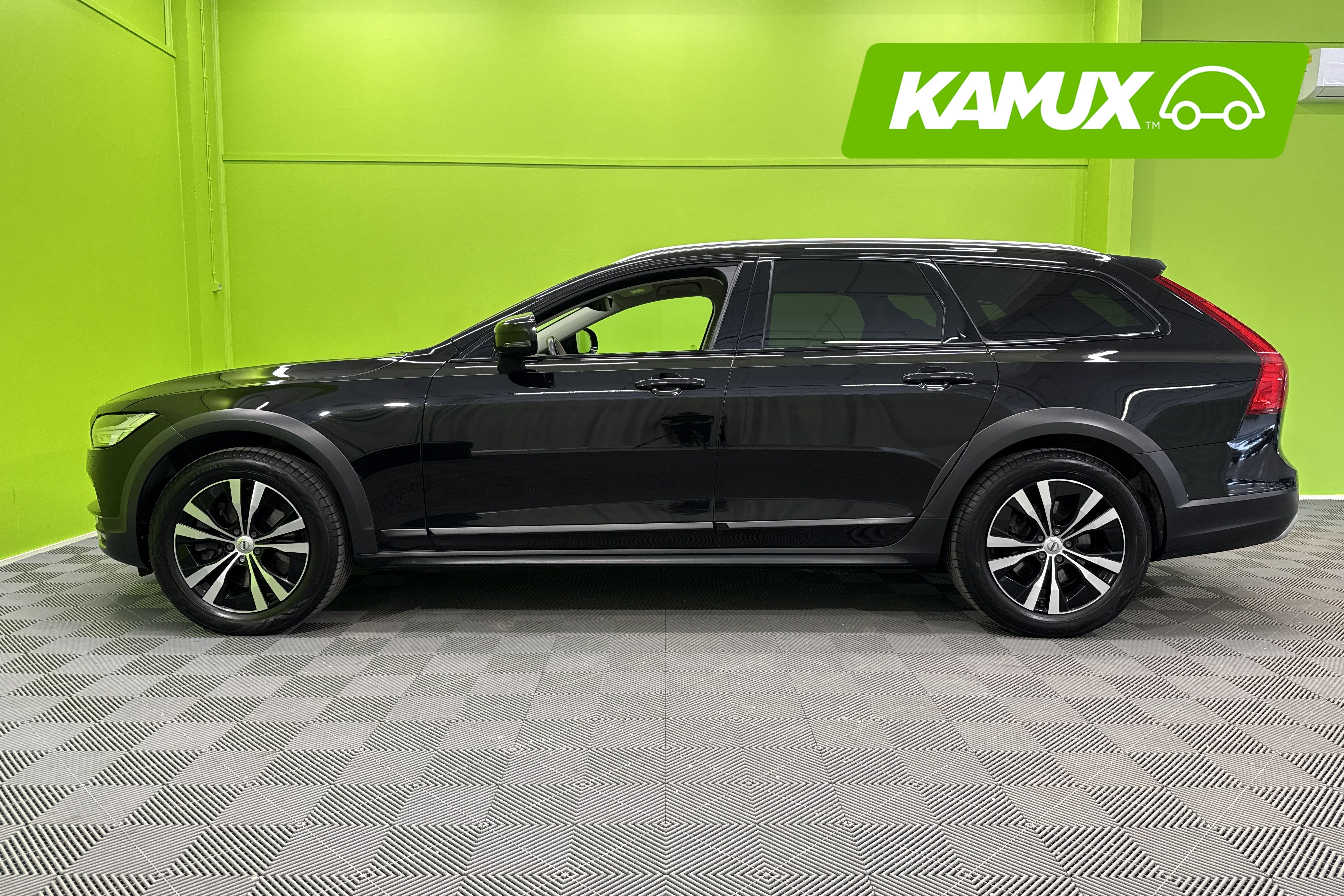 Volvo V90 Cross Country D4 AWD Plus aut 2020, kuva 3/25