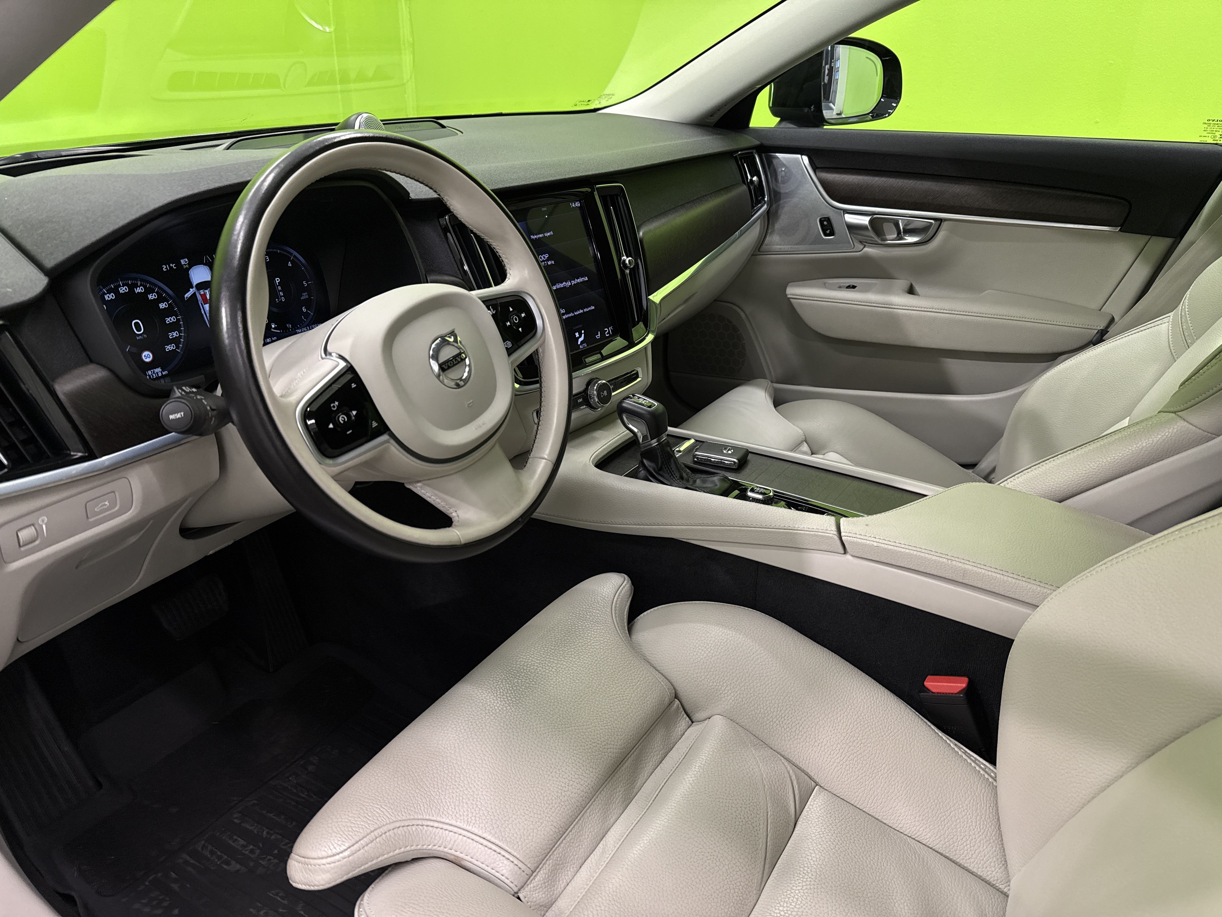 Volvo V90 Cross Country D4 AWD Plus aut 2020, kuva 6/25