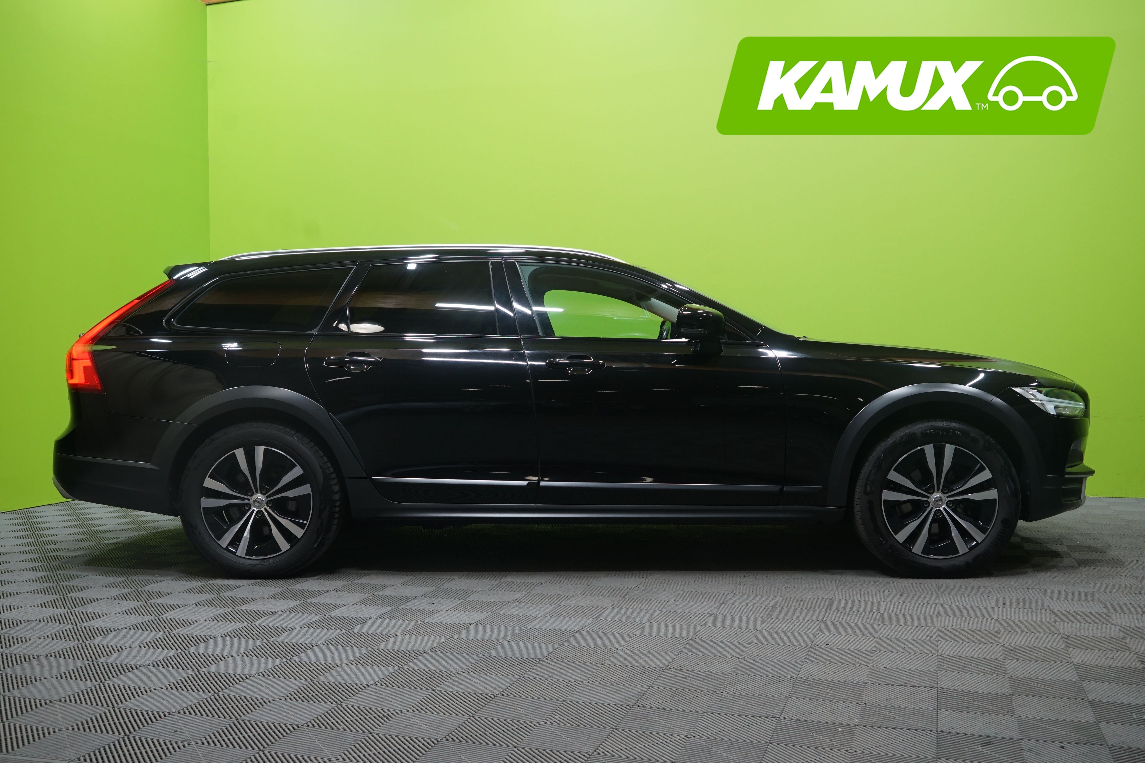 Volvo V90 Cross Country 2020, kuva 2/23