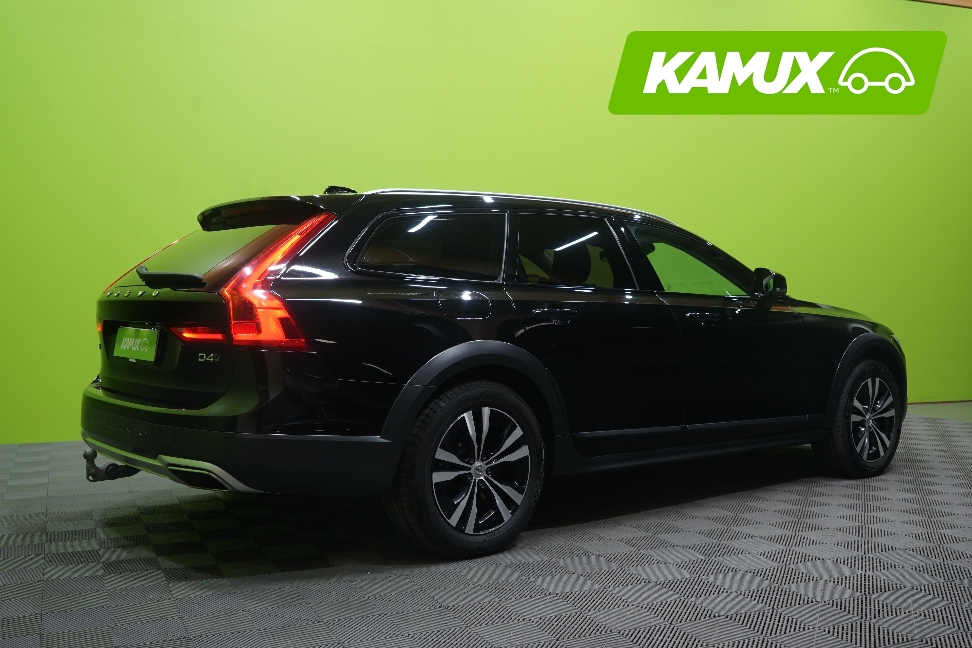 Volvo V90 Cross Country 2020, kuva 3/23