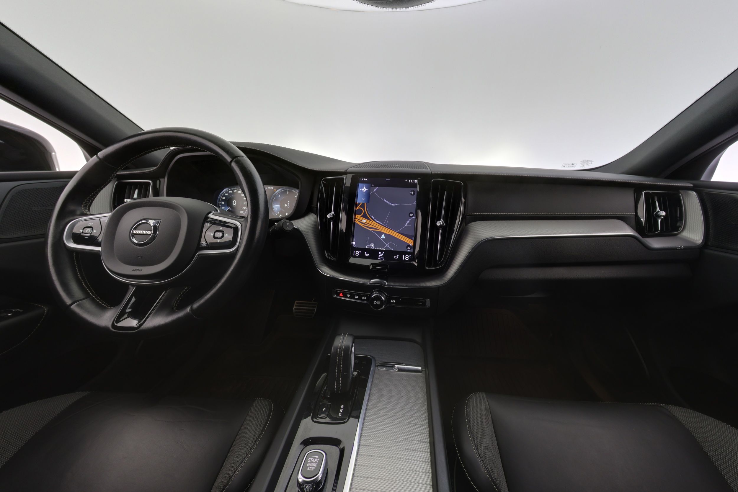 Volvo XC60 B4 AWD D-MHEV R-Design aut 2021, kuva 7/29