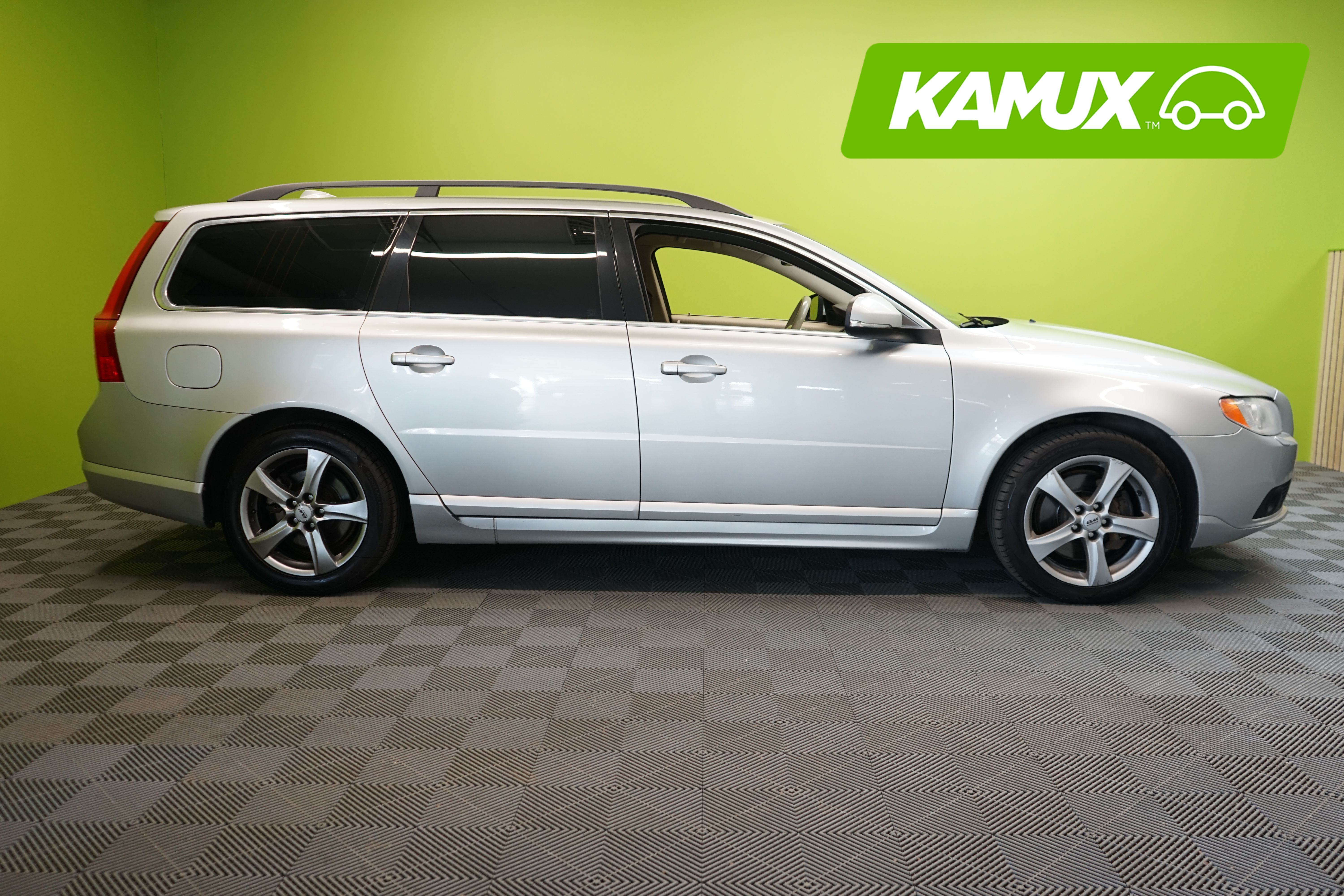 Volvo V70 2.5 F T Bi-Fuel 2012, kuva 2/21