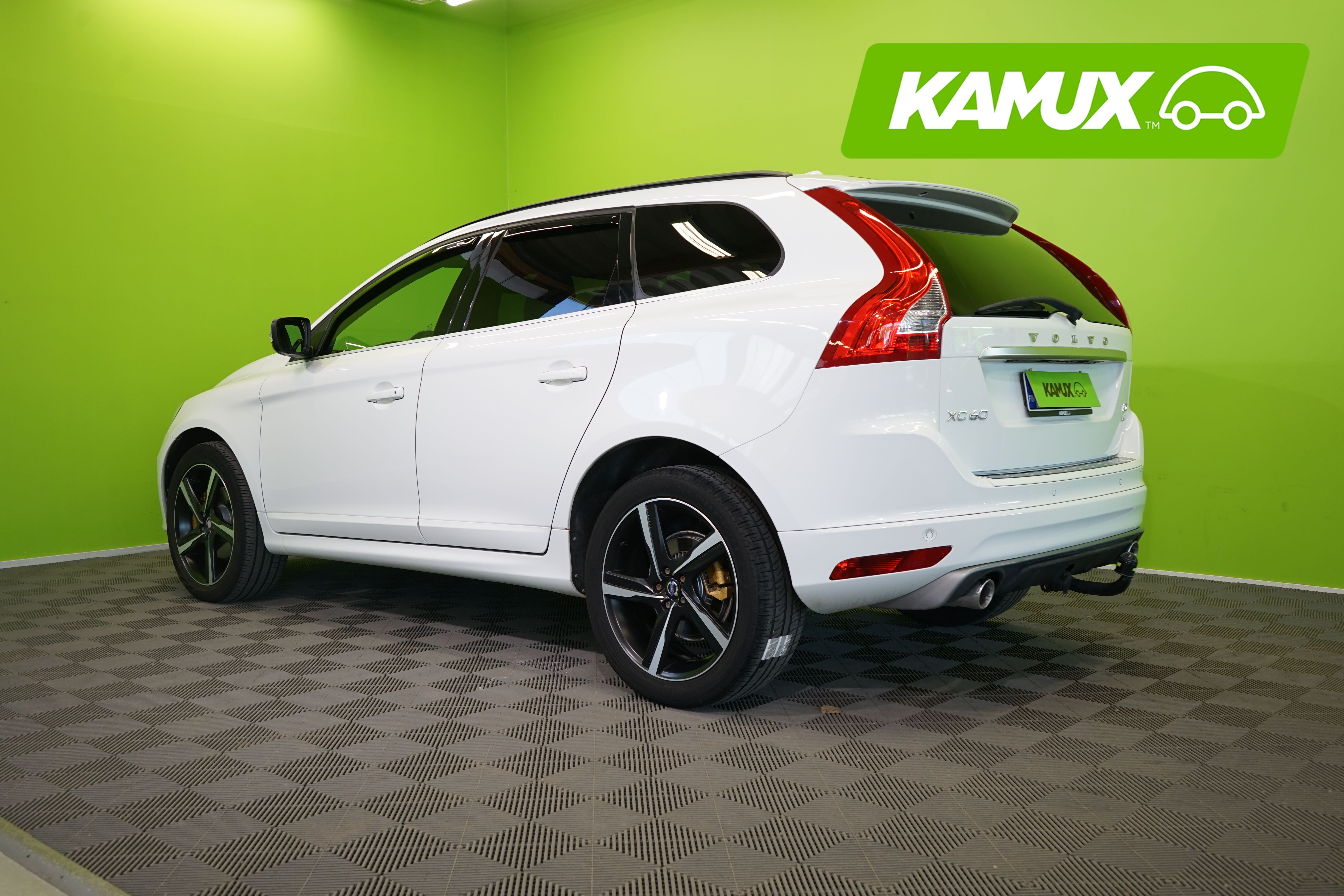 Volvo XC60 D4 AWD R-Design 2016, kuva 4/22