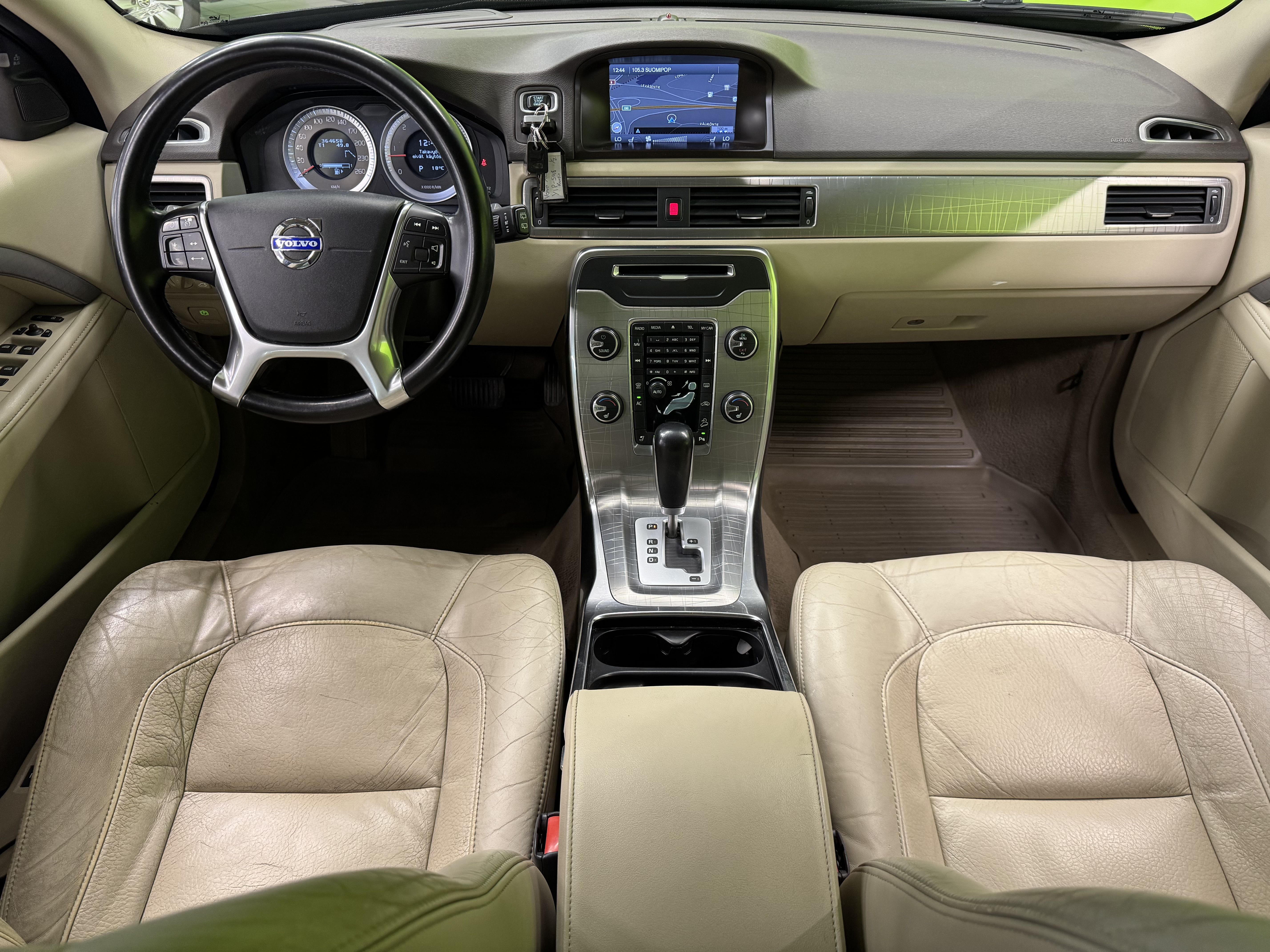 Volvo XC70 D5 AWD Summum aut 2012, kuva 7/30