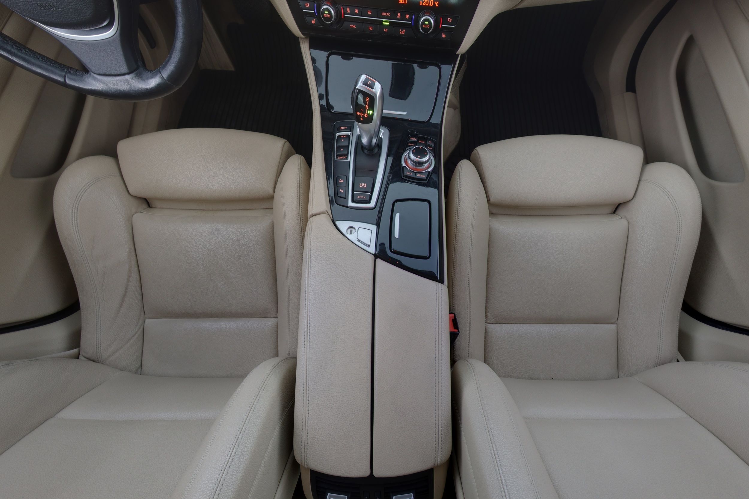 BMW 520 2016, kuva 7/15