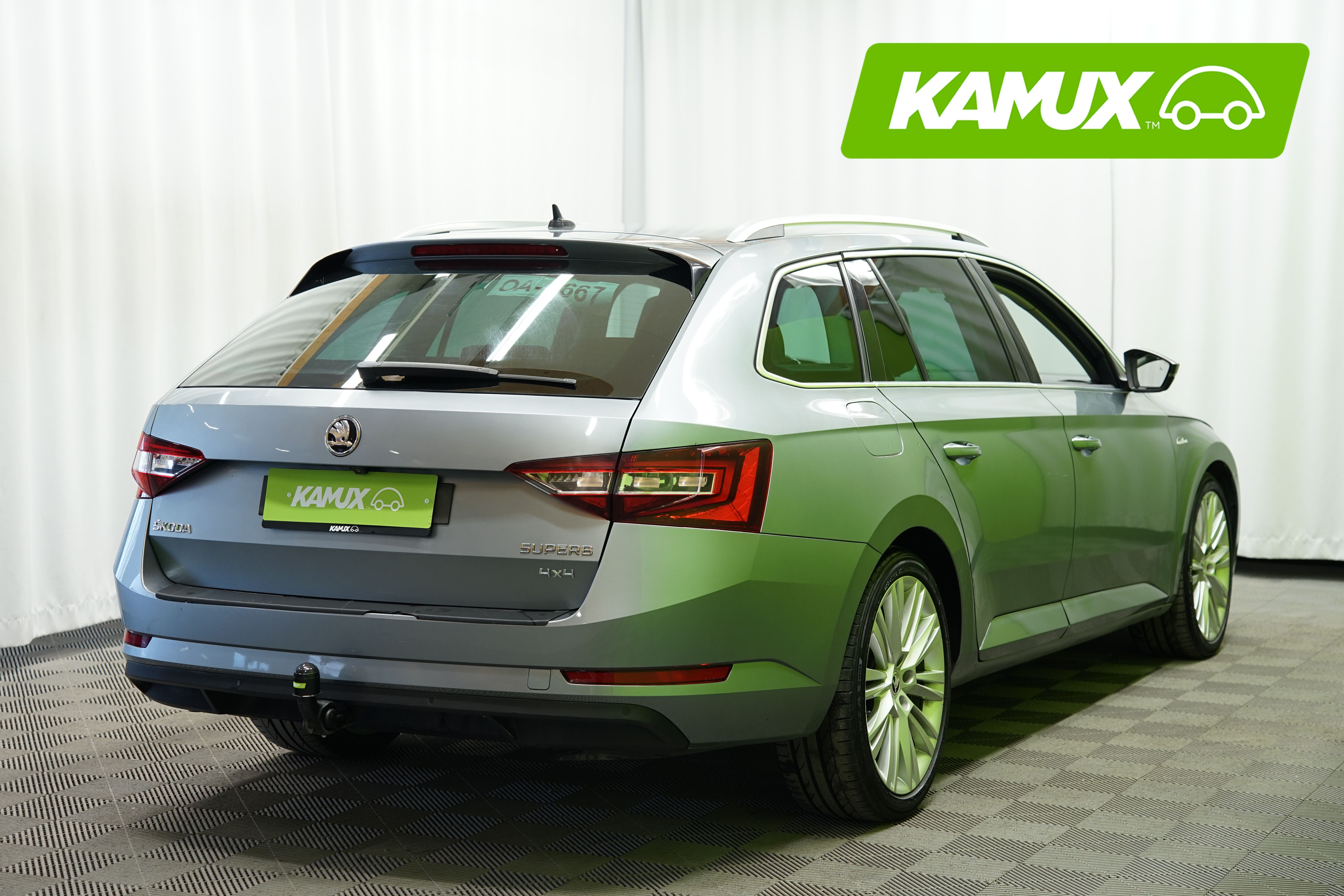 Skoda Superb 2018, photo 3/34
