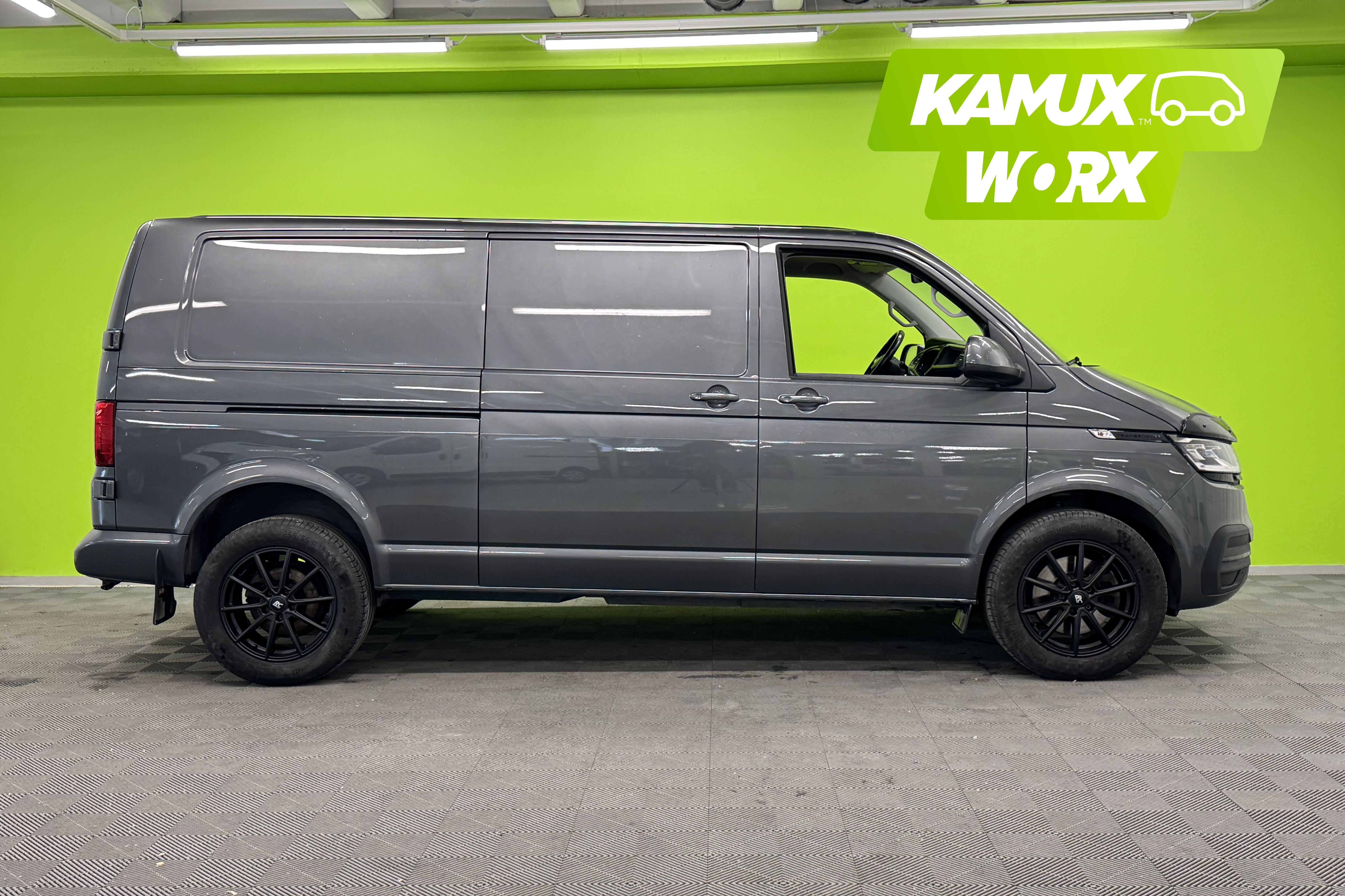 Volkswagen Transporter 2022, kuva 2/25