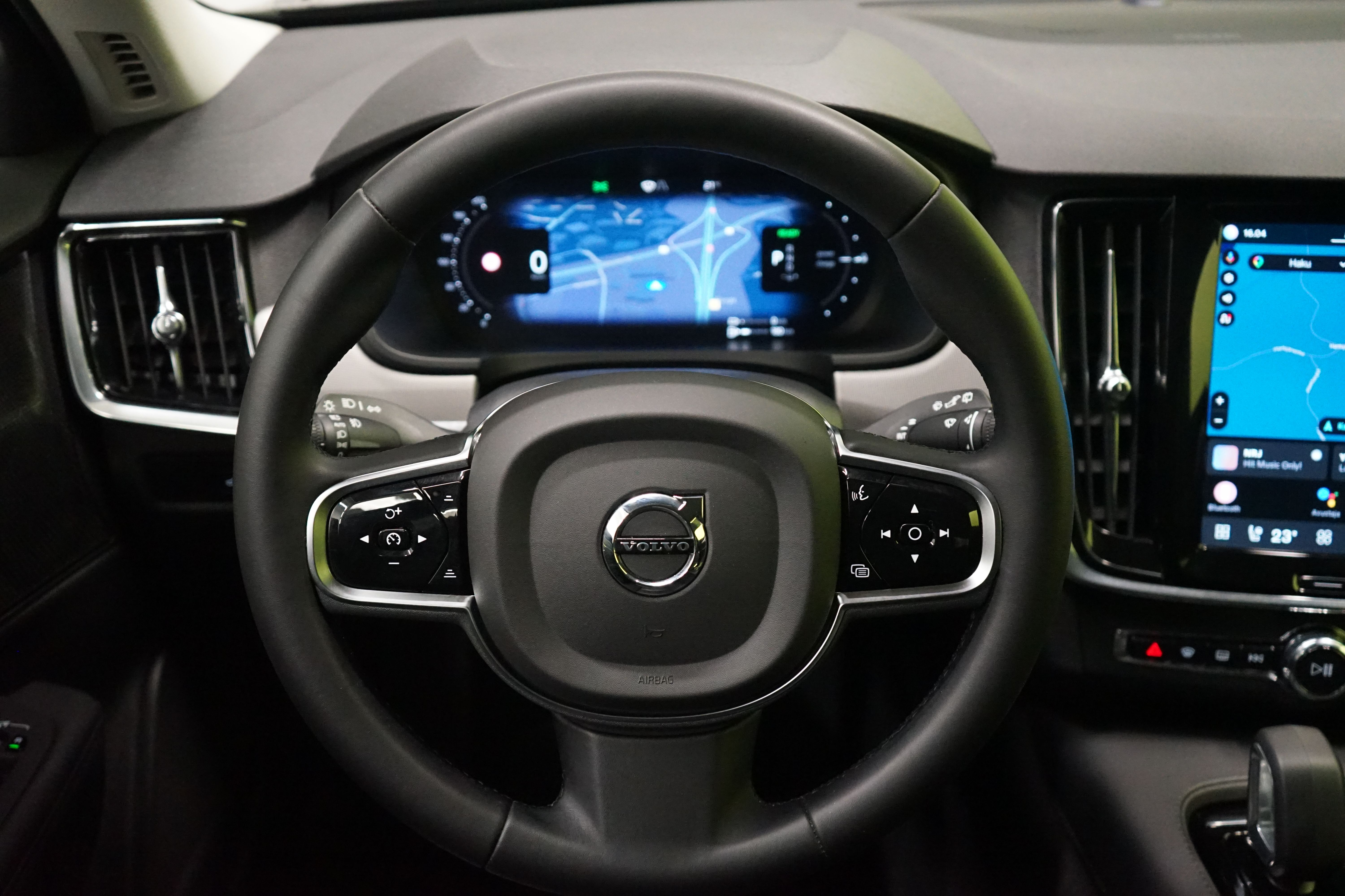 Volvo V90 2023, photo 7/25