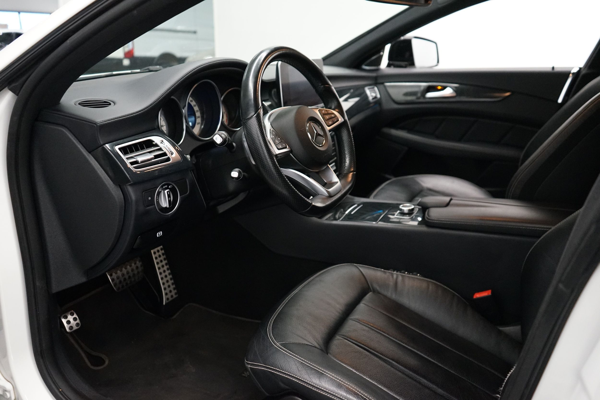 Mercedes-Benz CLS 2016, kuva 6/21
