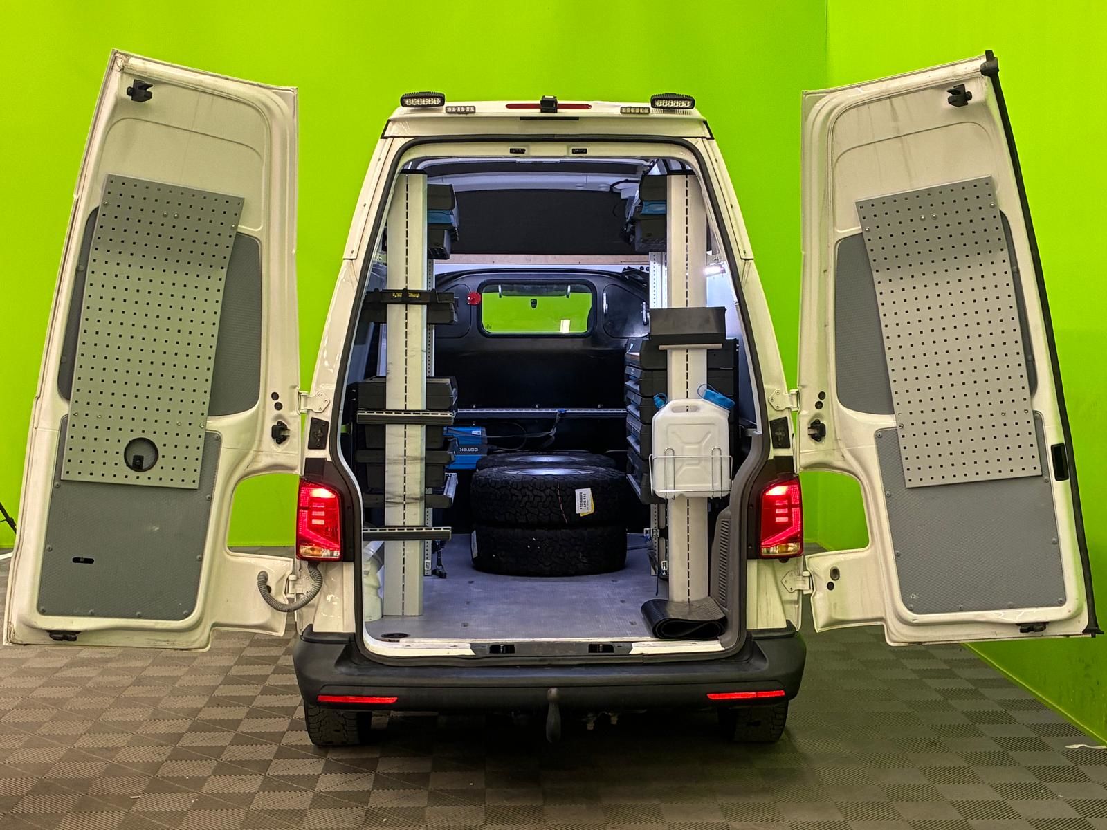 Volkswagen Transporter 2021, kuva 7/16