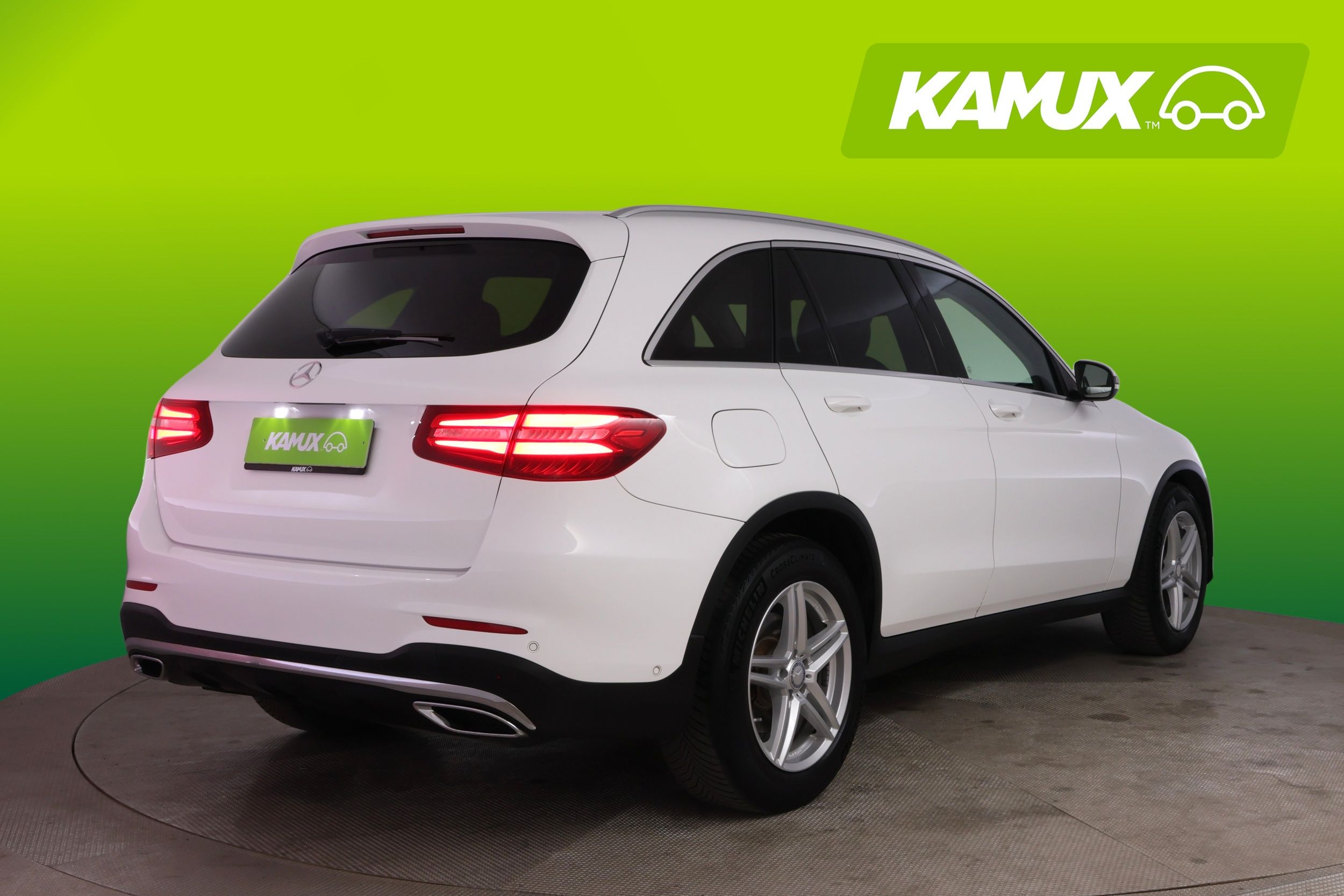Mercedes-Benz GLC 220 d AMG Line 4Matic 2016, photo 3/27