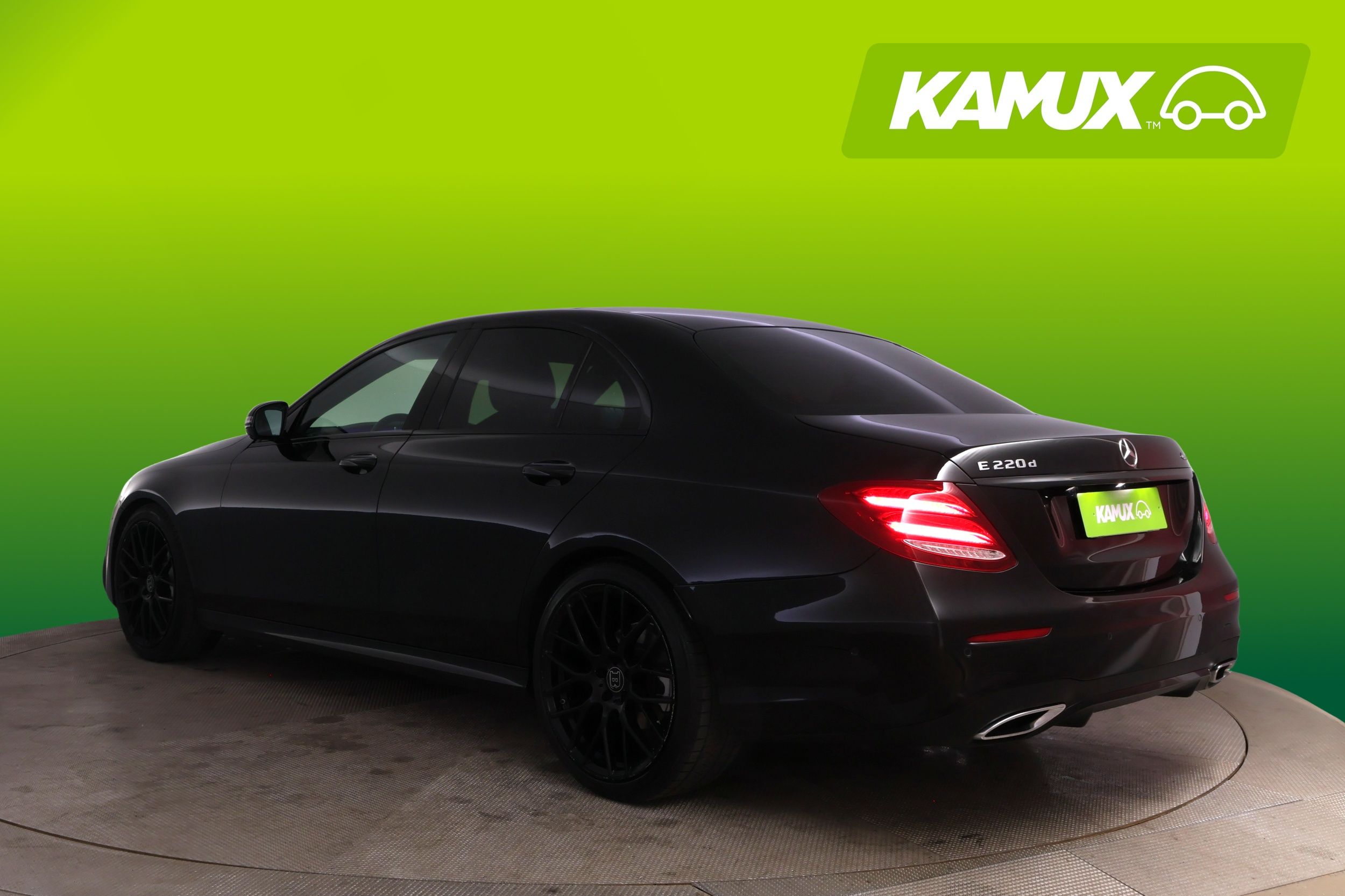 Mercedes-Benz E 220 d 4MATIC Sedan AMG 2017, kuva 4/30