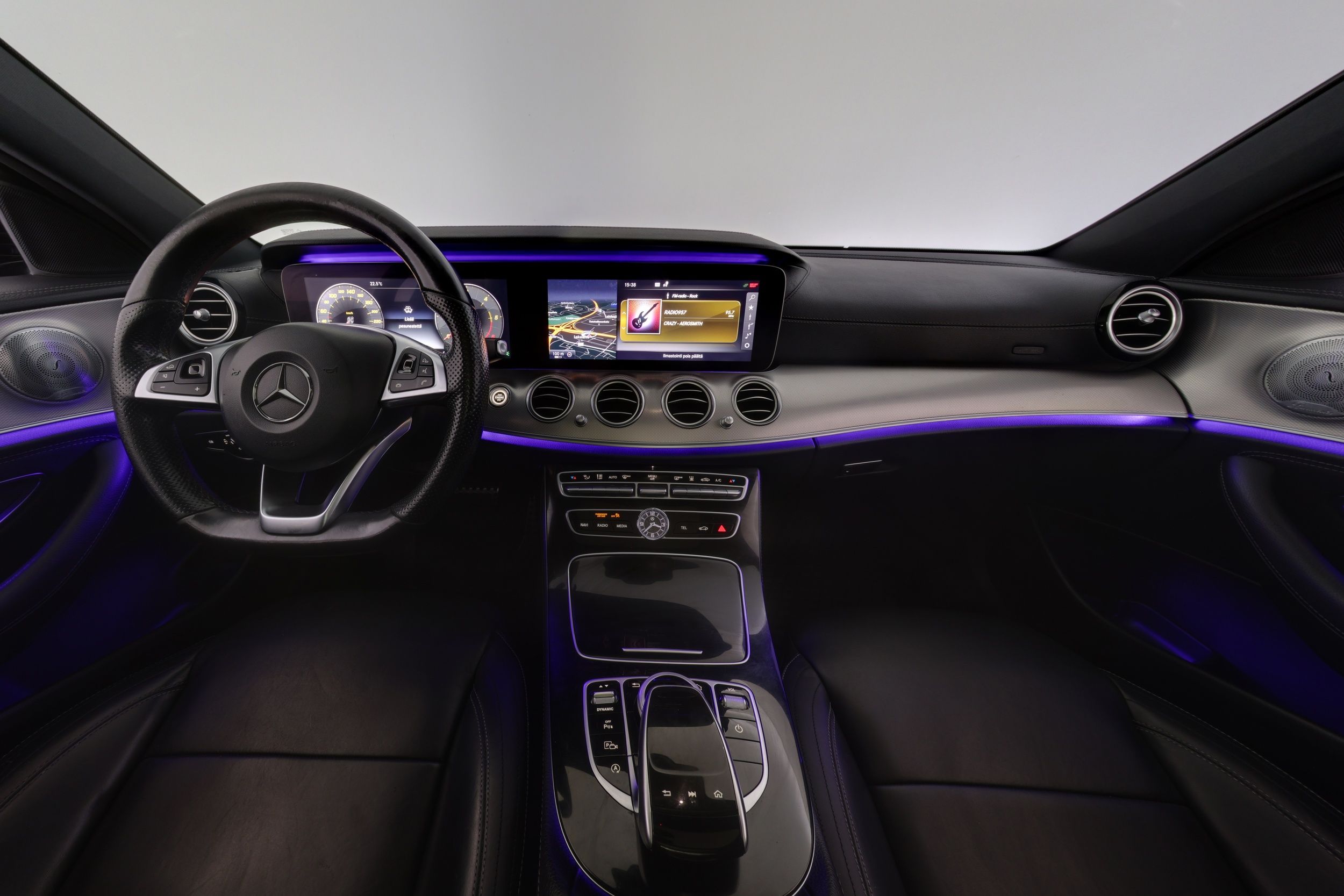 Mercedes-Benz E 220 d 4MATIC Sedan AMG 2017, kuva 7/30