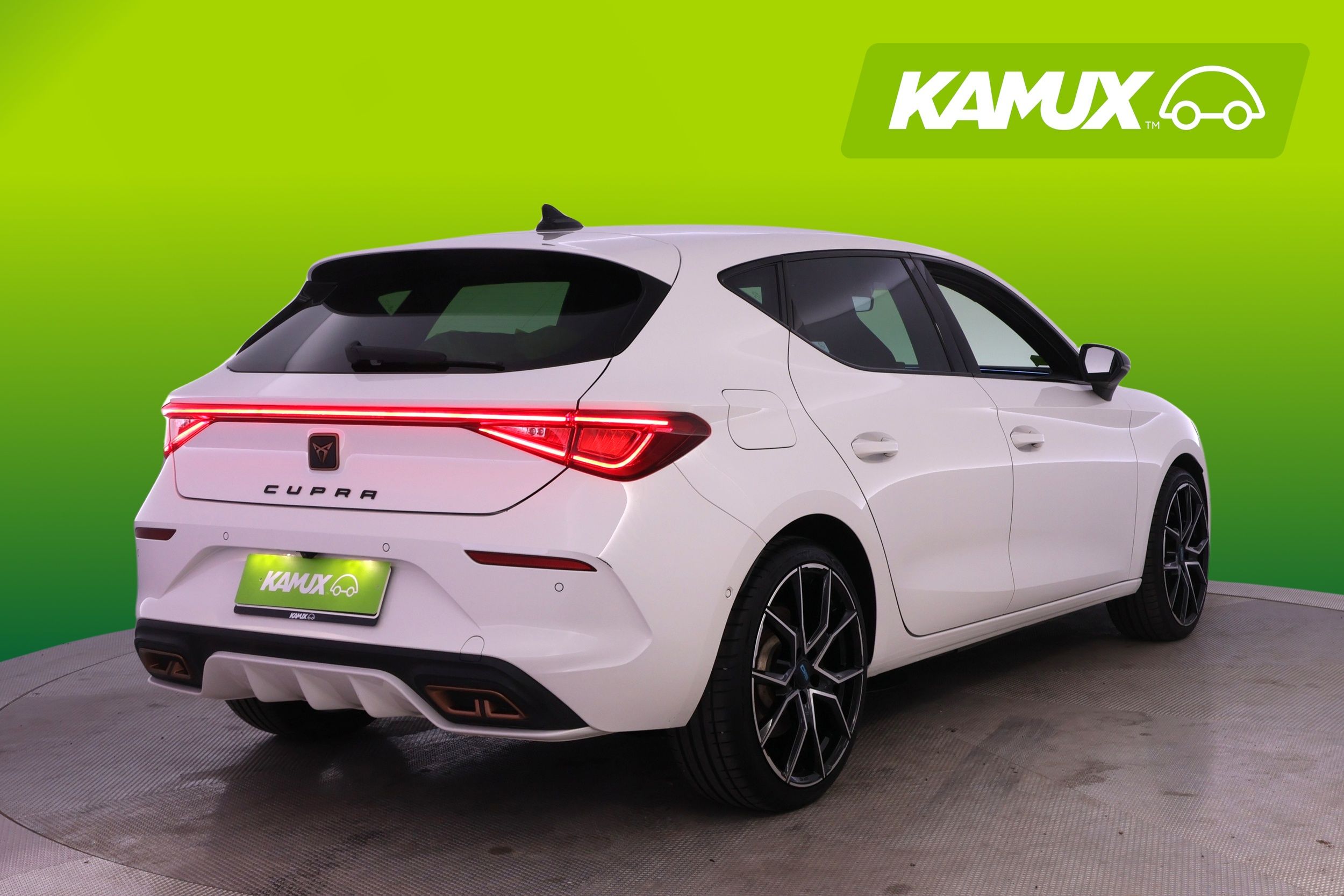 Cupra Leon 1,4 PHEV 180 kW e-HYBRID DSG 2021, kuva 3/23