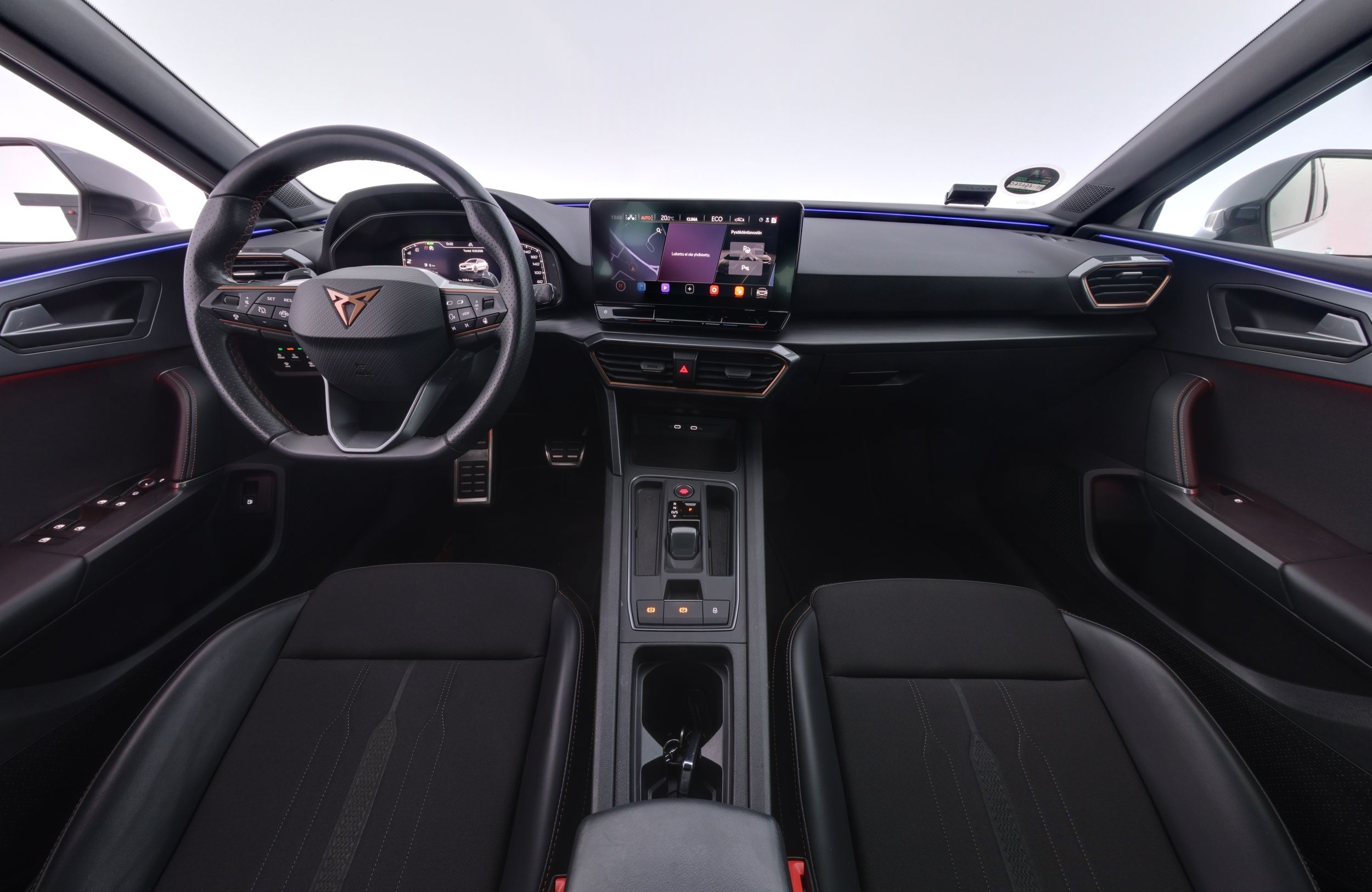 Cupra Leon 1,4 PHEV 180 kW e-HYBRID DSG 2021, kuva 7/23