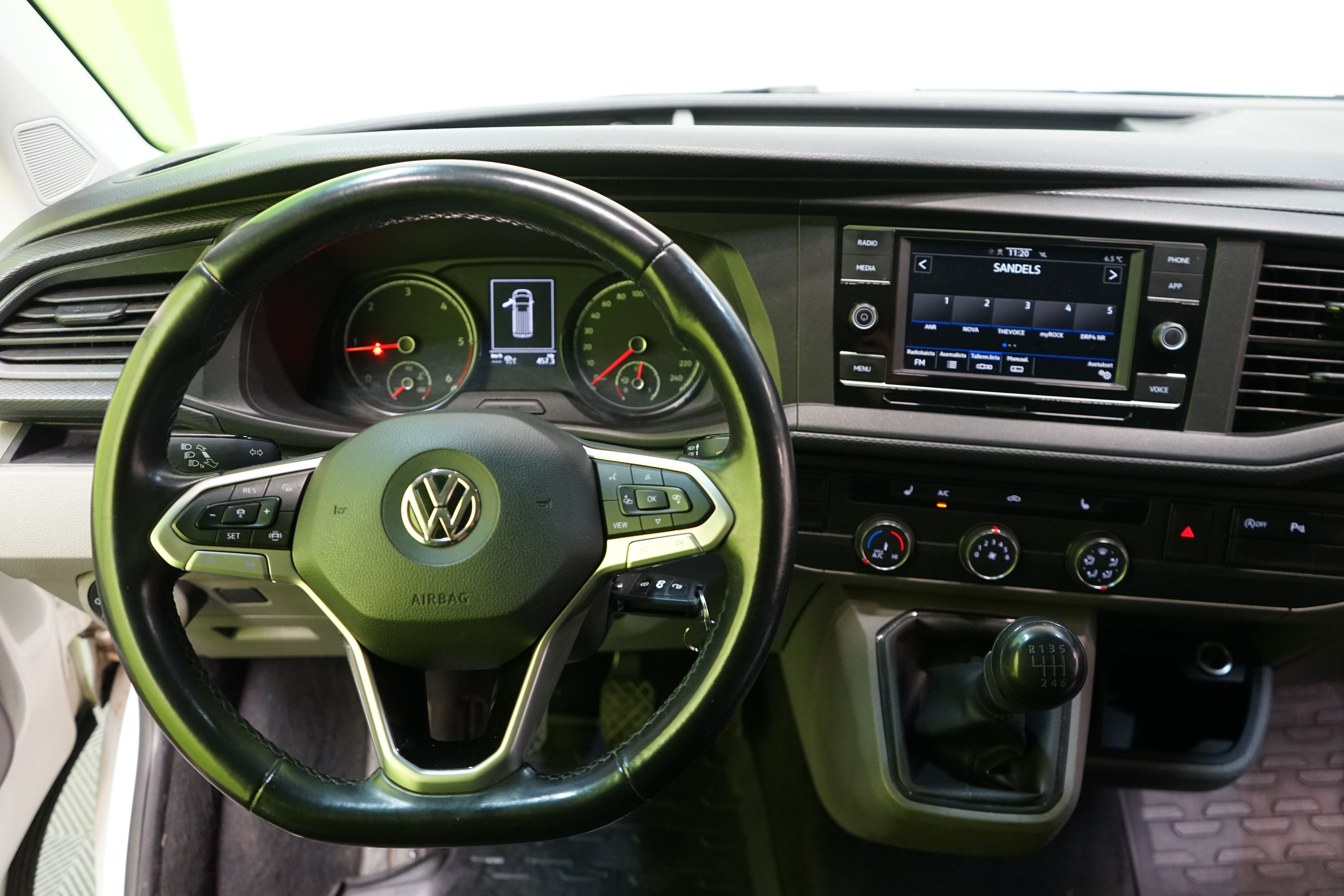 Volkswagen Transporter 2020, kuva 6/29