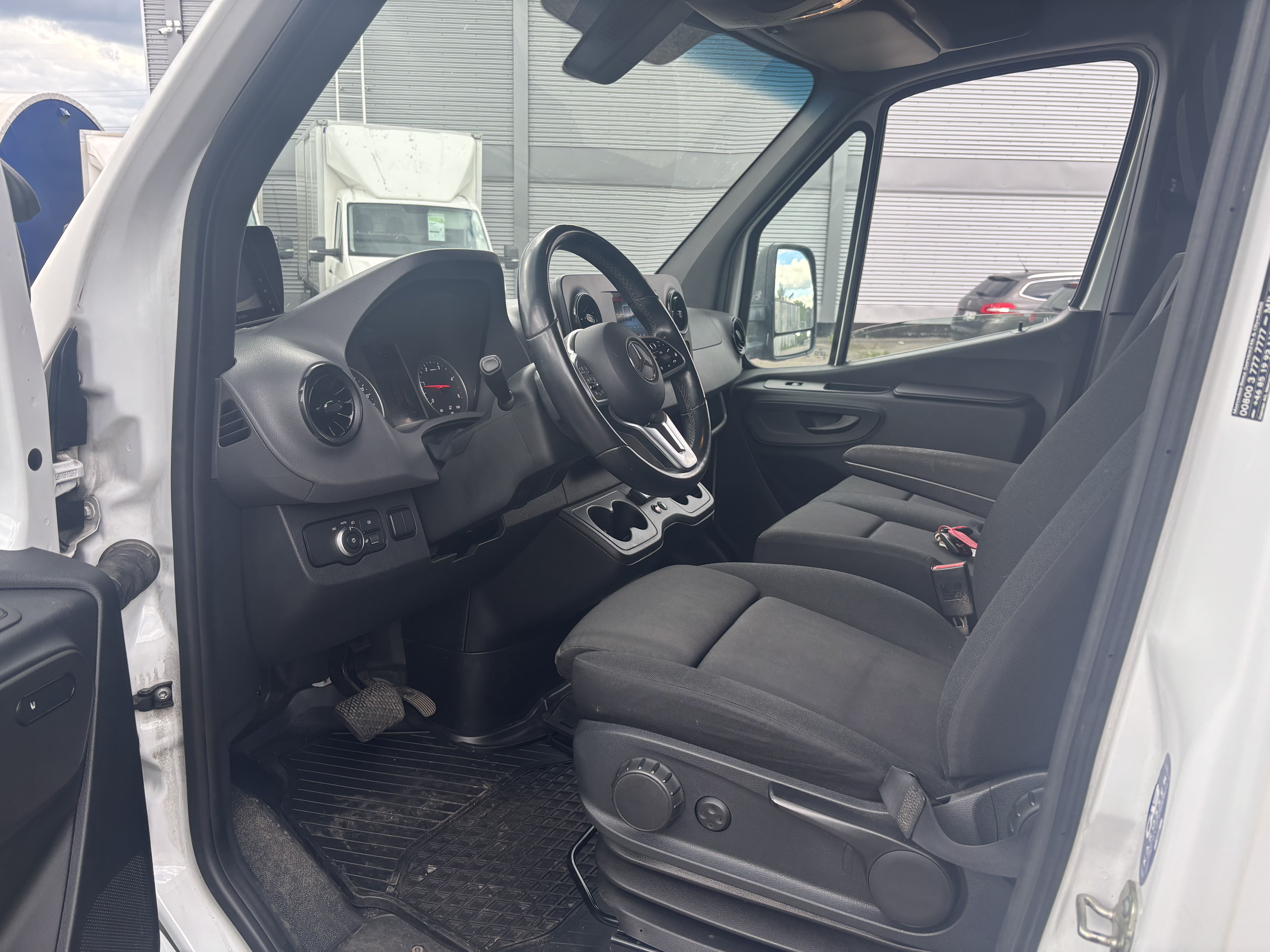 Mercedes-Benz Sprinter 2019, kuva 4/7
