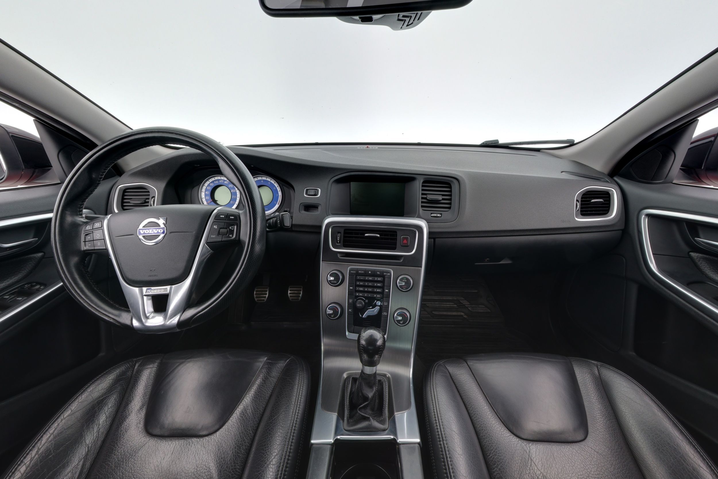 Volvo S60 T3 R-Design 2011, kuva 7/23