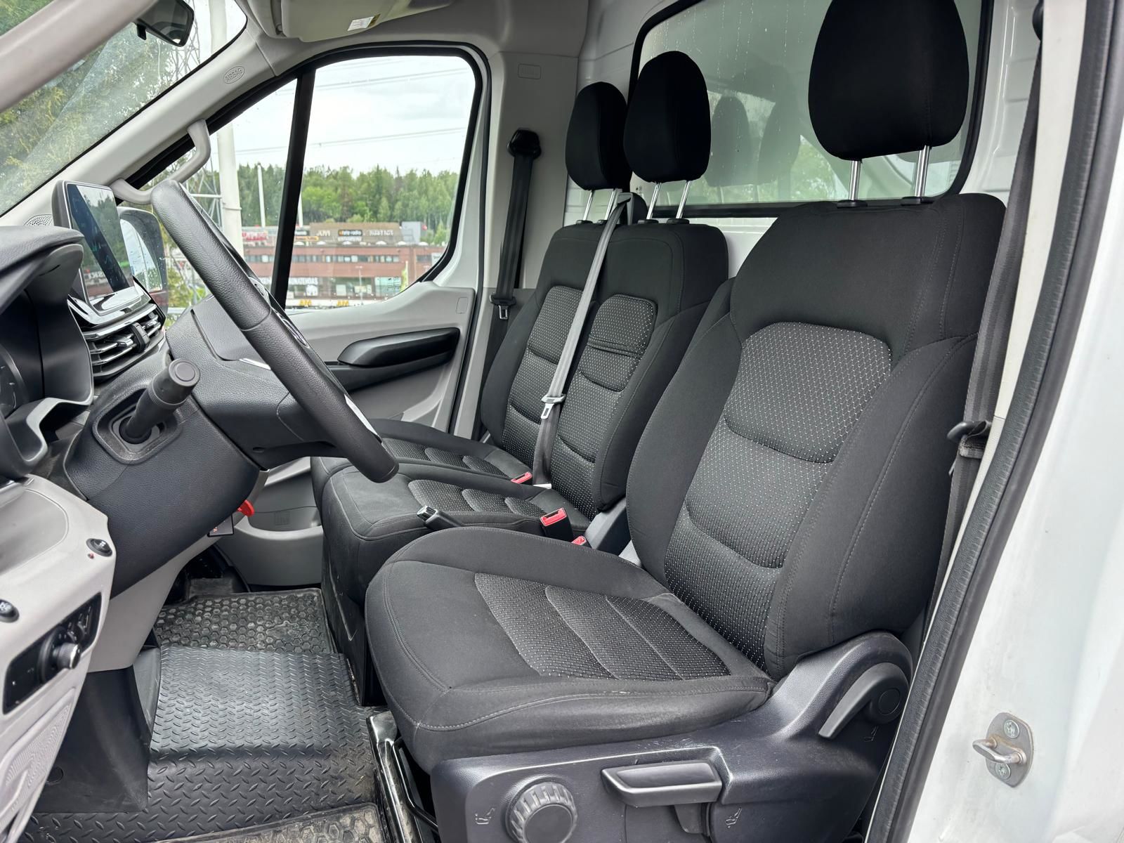 Maxus e-Deliver 9 Pullakori 200hv 77kWh 2023, kuva 7/13