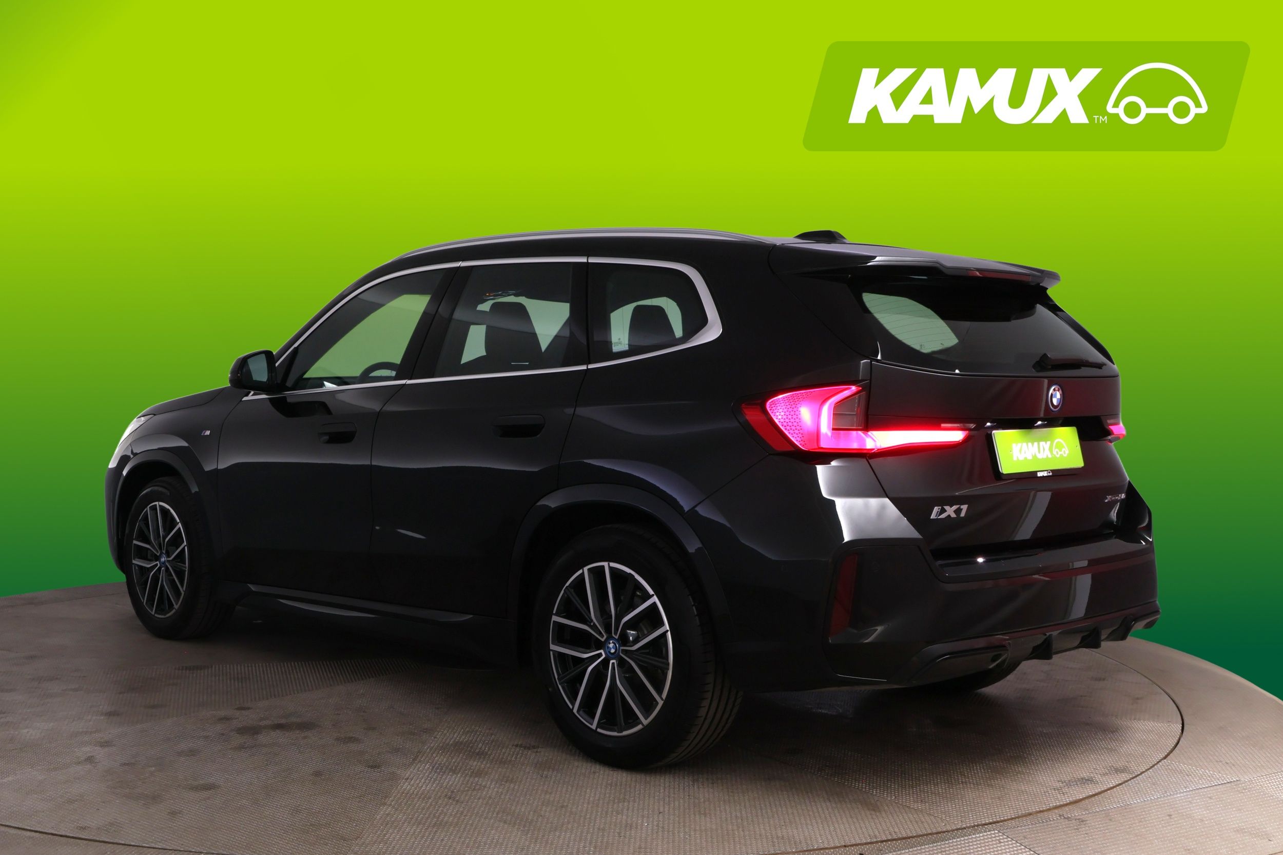 BMW iX1 U1 30 xDrive M-Sport 2023, kuva 4/26