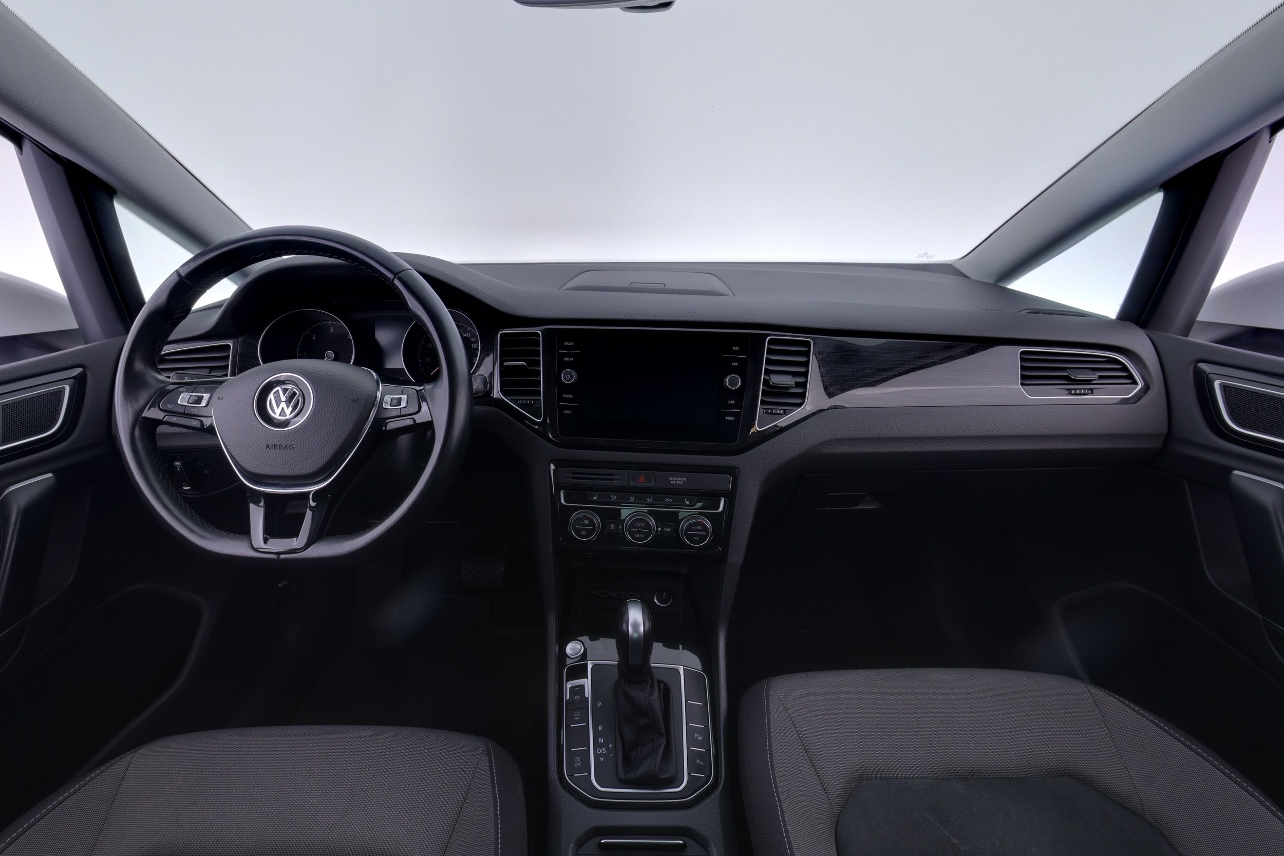 Volkswagen Golf 2020, kuva 7/25