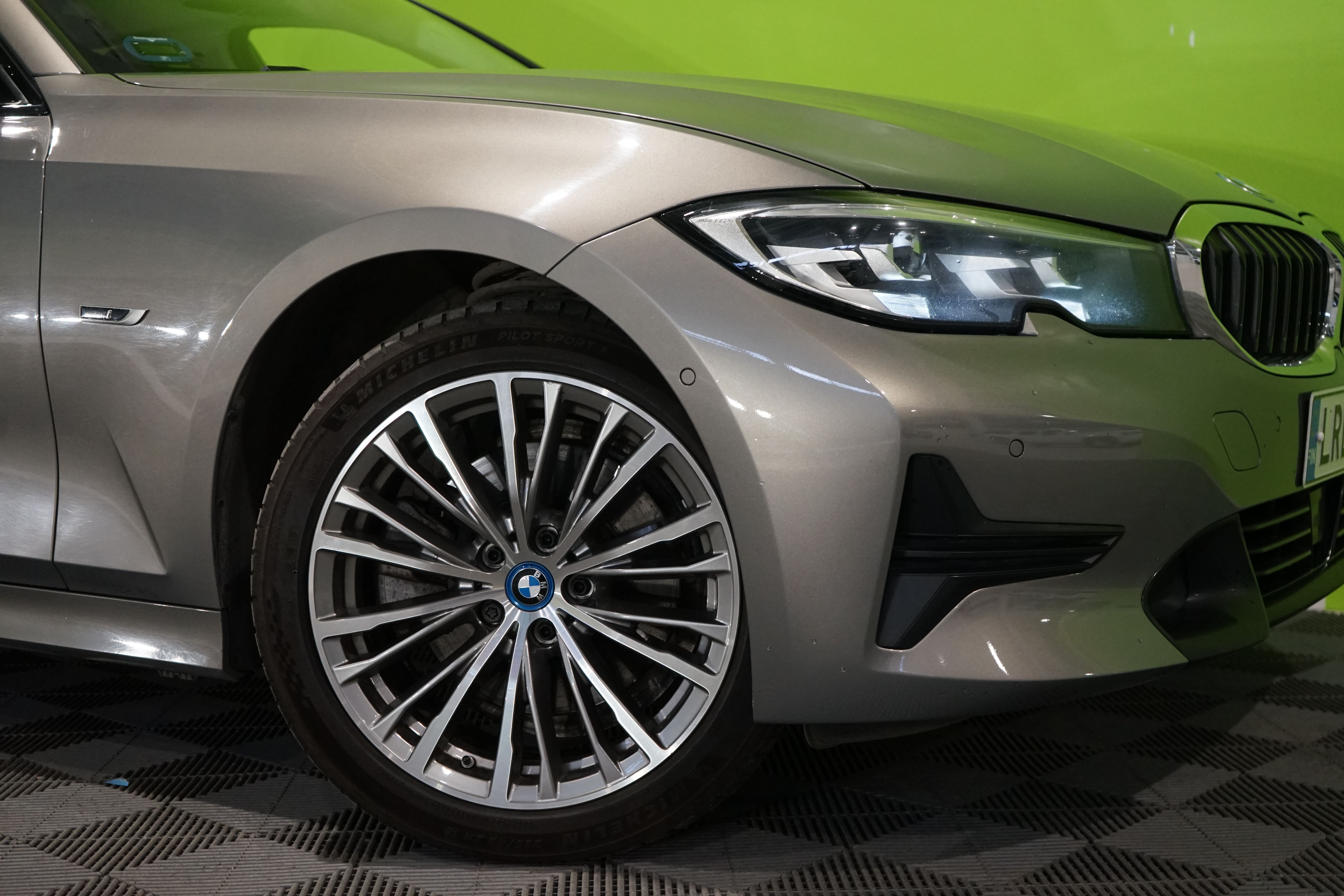 BMW 320 2022, kuva 7/54