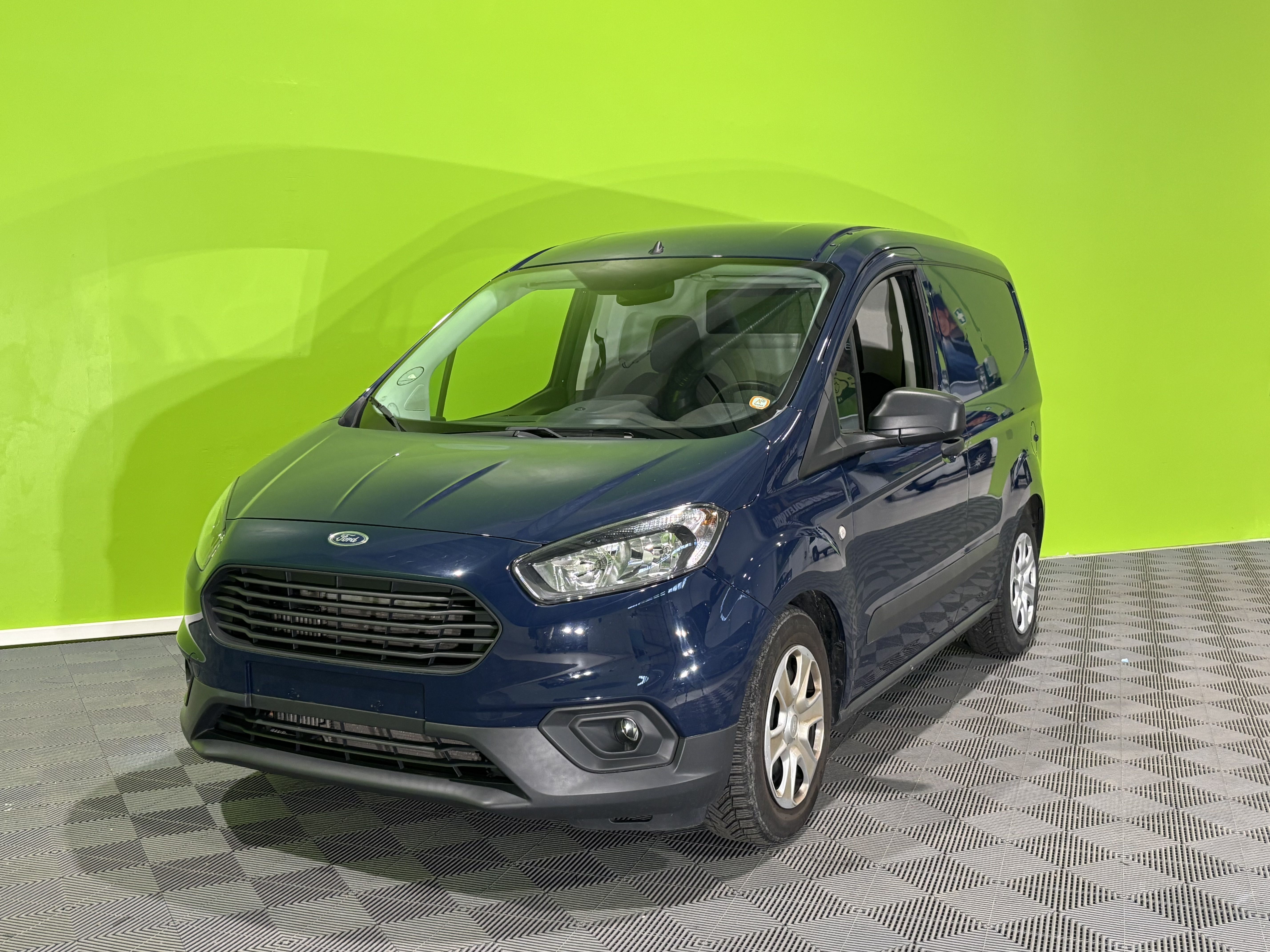 Ford Transit Courier 2020, kuva 6/14