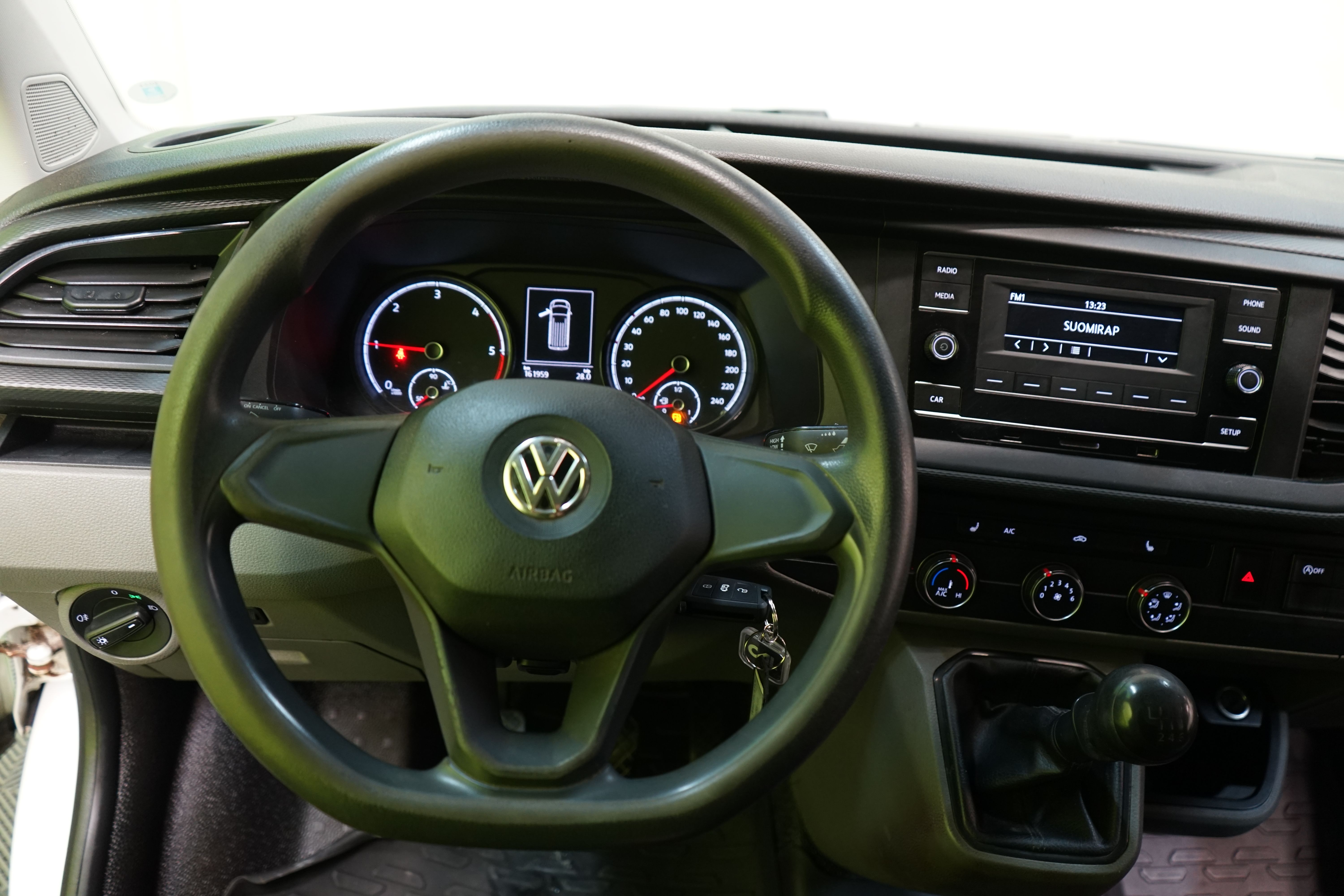 Volkswagen Transporter 2020, kuva 6/24
