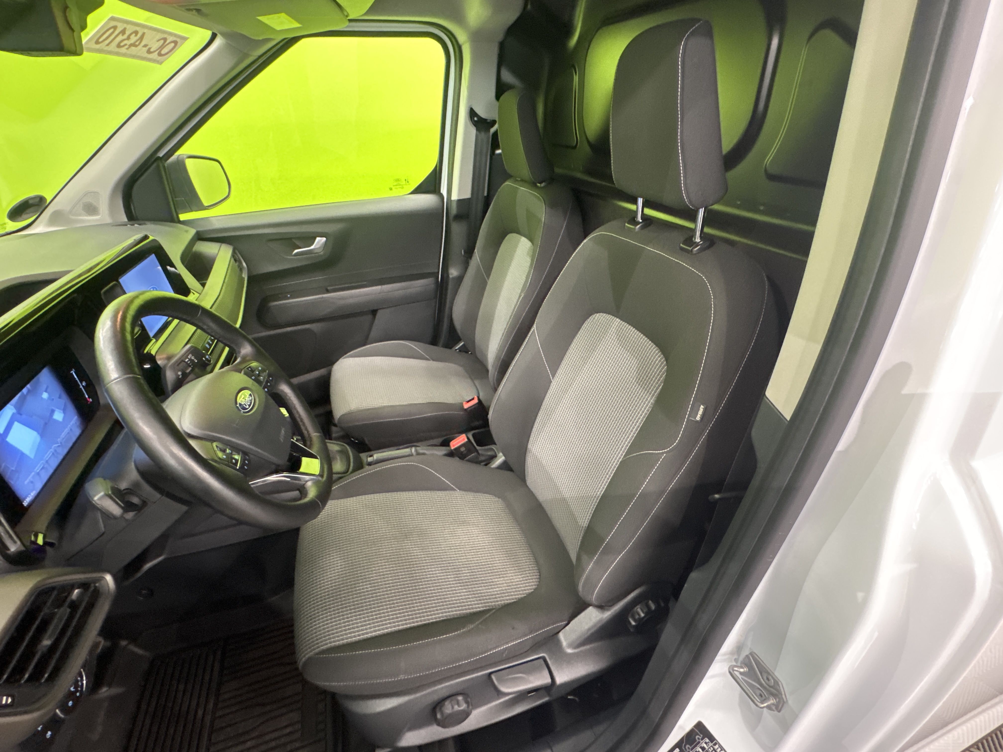 Ford Transit Courier 2024, kuva 7/15