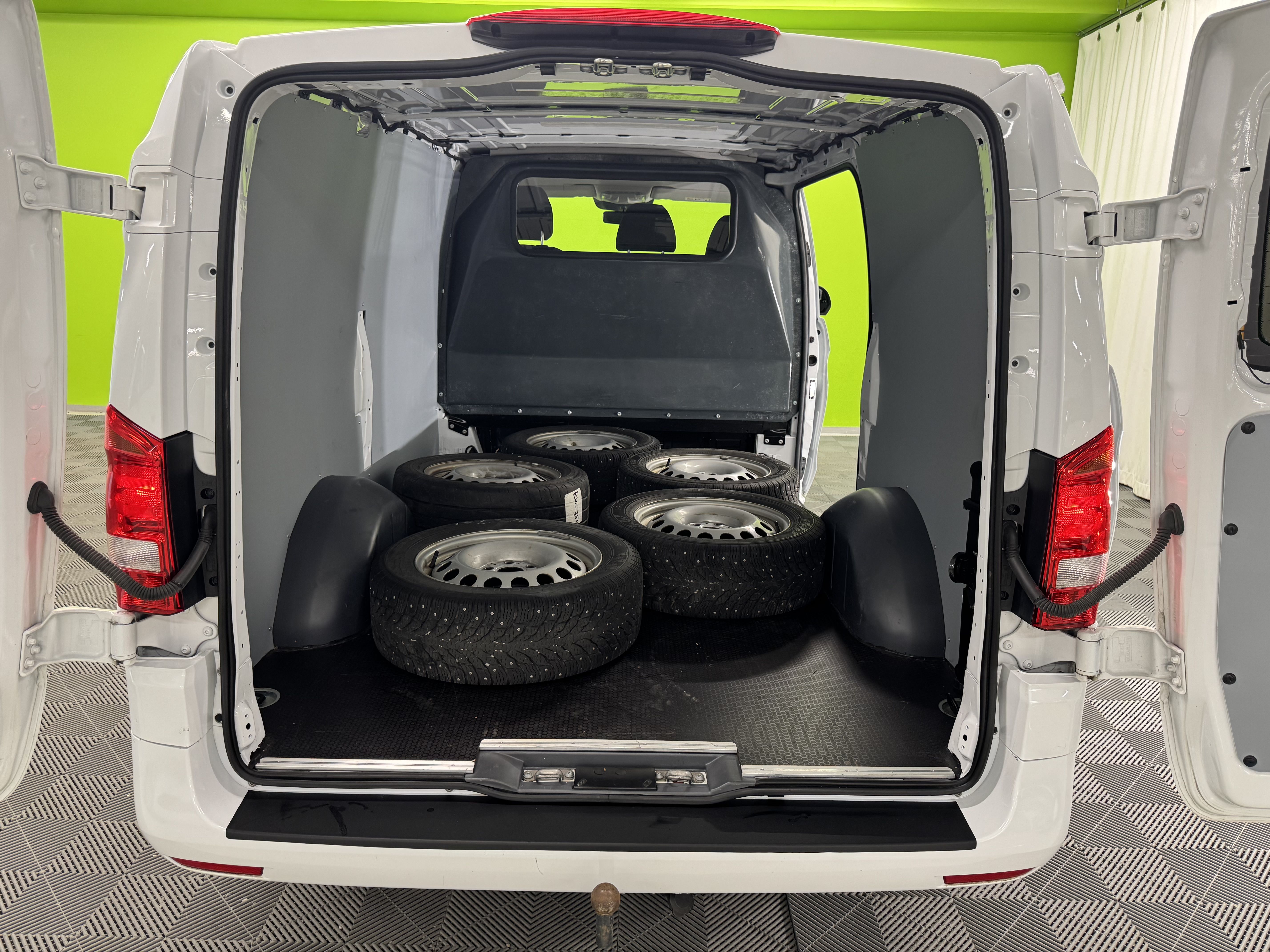 Mercedes-Benz Vito 2023, kuva 6/18