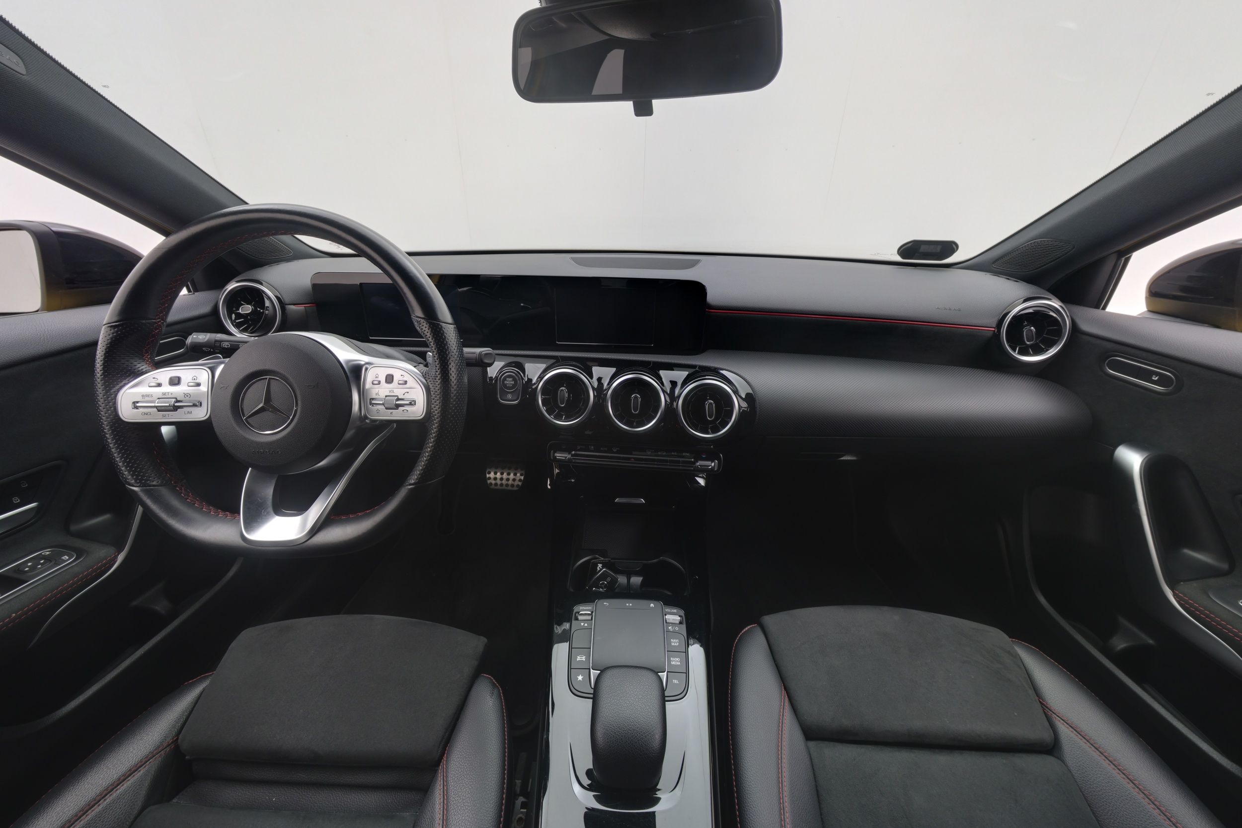 Mercedes-Benz A 180 A Business AMG 2021, kuva 7/23